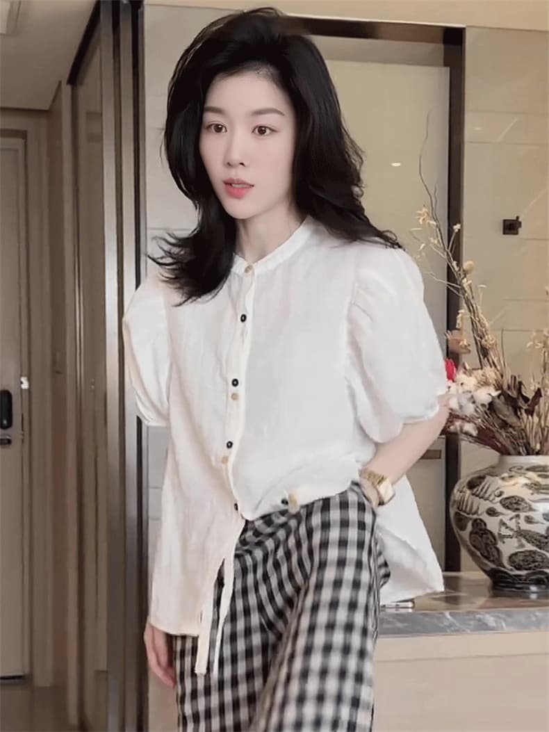 미니멀리즘 스탠드 칼라 색상 단추 거품 소매 작은 셔츠 여성 여름 새로운 패션 루즈핏 다용도 연령 감소 반팔 셔츠 상세 이미지 5