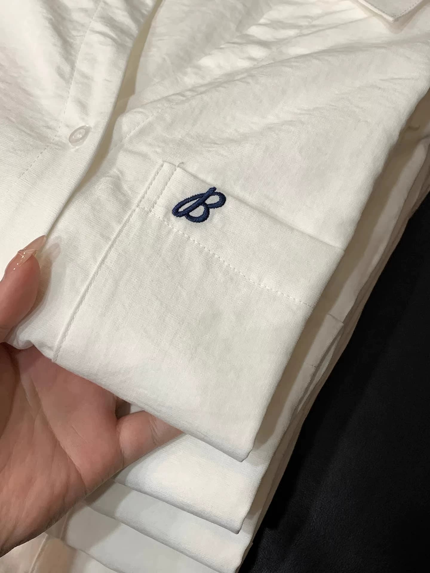 한 부서 미니멀리즘 알파벳 자수 긴팔 여성 셔츠 봄 루즈핏 캐주얼 품격 작은 키 셔츠 출퇴근 맨위 상세 이미지 4