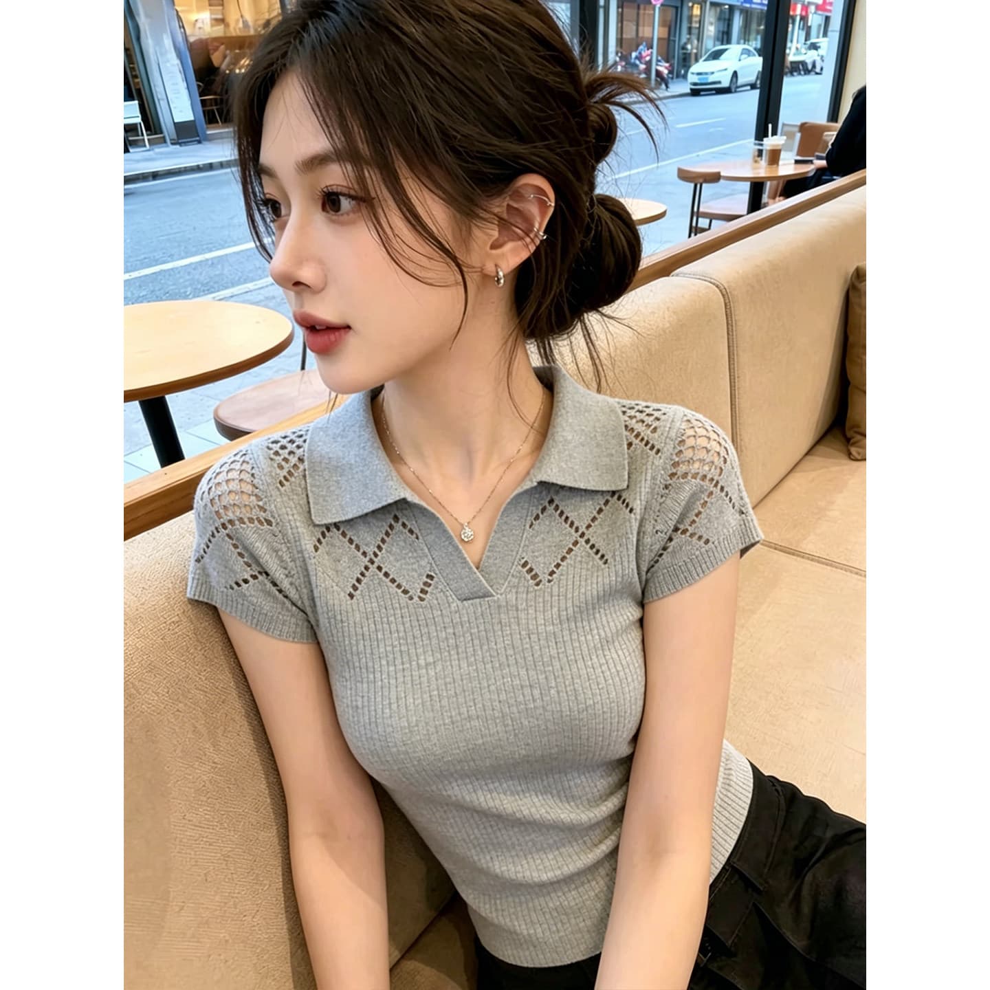 한 부서 고급 센스 회색 POLO 칼라 니트 반팔 여성 여름 새로운 홀로우 아웃 디자인 센스 고유 한 품격 맨위 상세 이미지 2