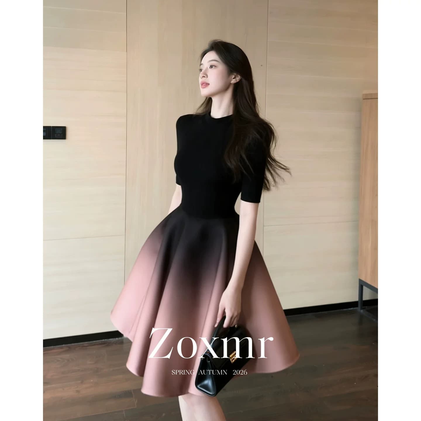 장쑤 저장 및 상하이 천 골드 착용 가져 가라. 초여름 아름다운 작은 샤넬 스타일 품격 헤일로 염색 그라데이션 한 마디 반신 스커트 반팔 세트 여성
