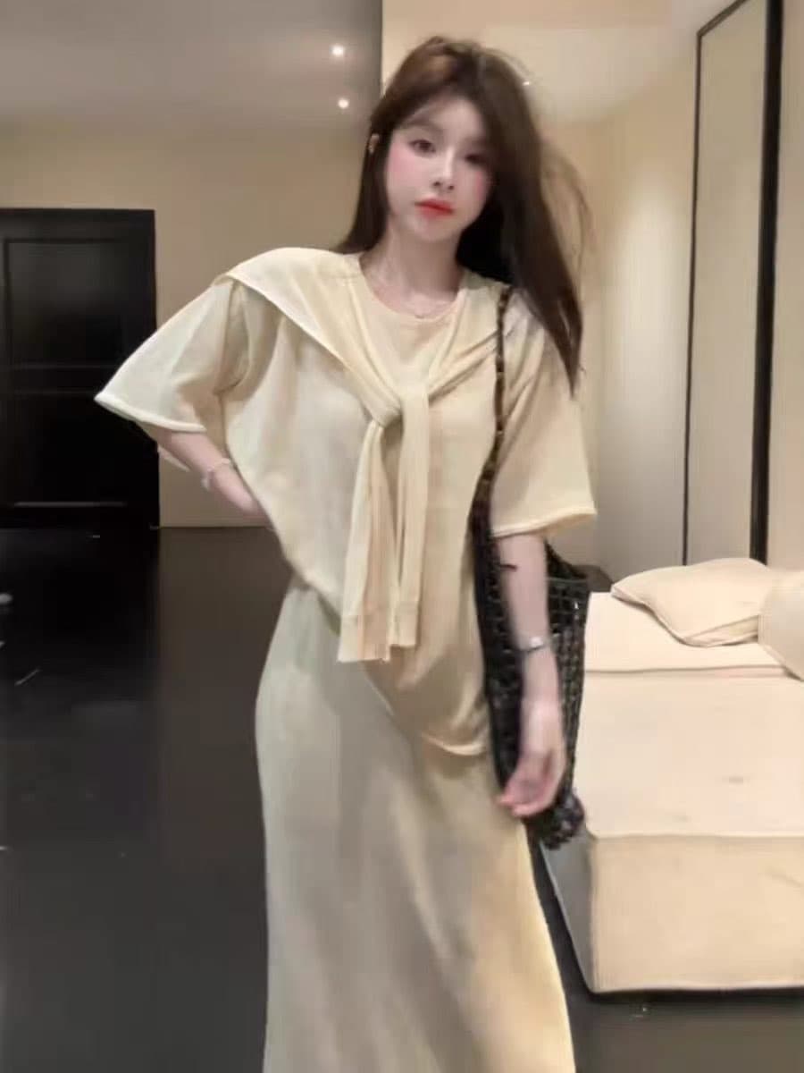 huihui 새로운 느긋한 바람 루즈핏 반팔 맨위 가져 가라. 반신 스커트 세 조각 세트 이미지 3