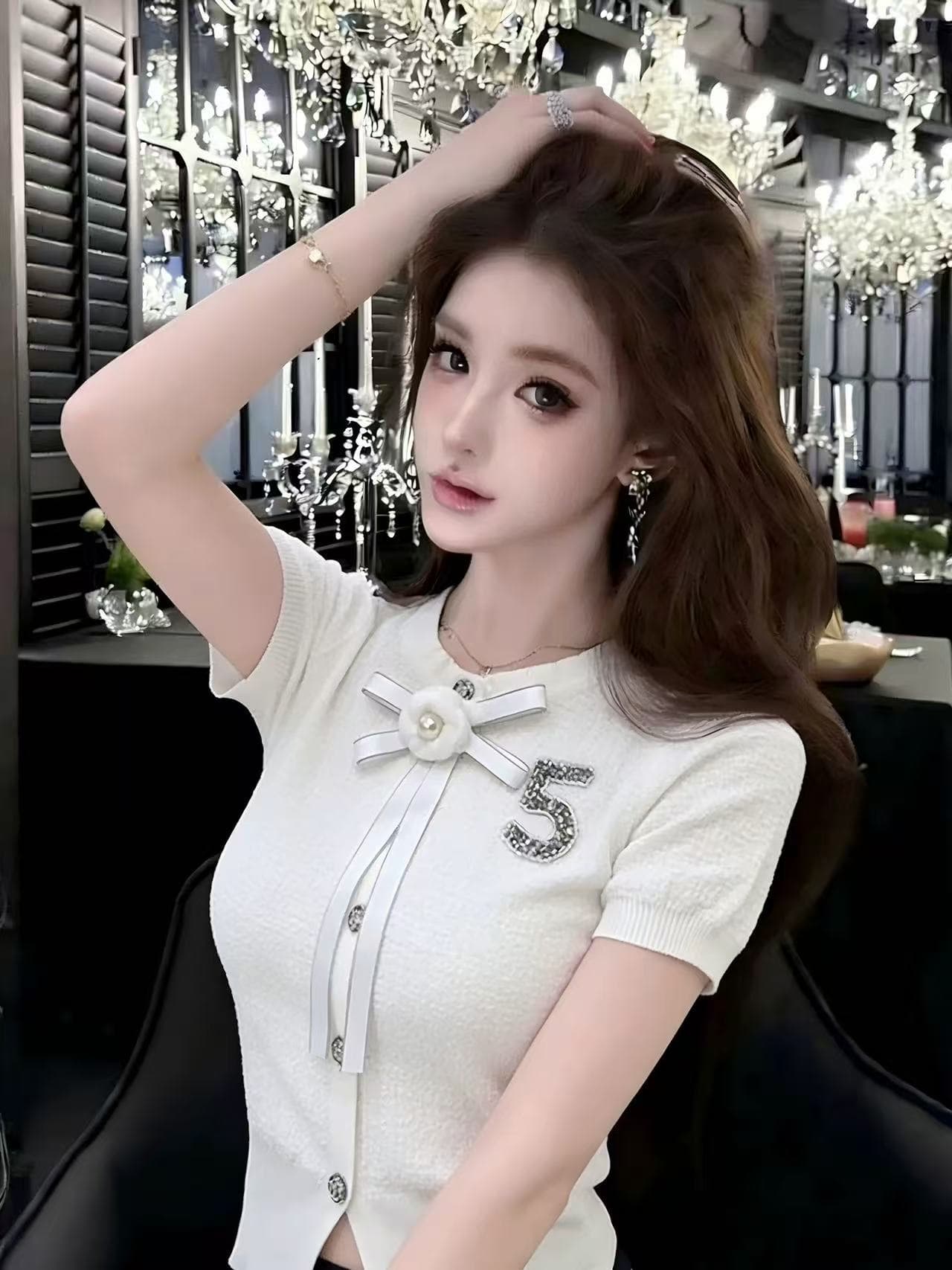 lym studio 나비 매듭 반팔 티셔츠 여성 화이트 진주 장식 몸매 가꾸기 슬림해 보이는 다용도 맨위 상세 이미지 5