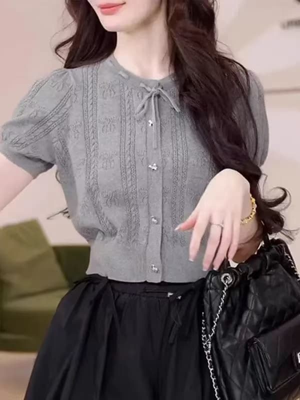 단색 홀로우 아웃 나비 넥타이 니트 반팔 여성 2026 새로운 여름 쇼트 스타일 몸매 가꾸기 chic 한 첨부 된 의류 상세 이미지 6