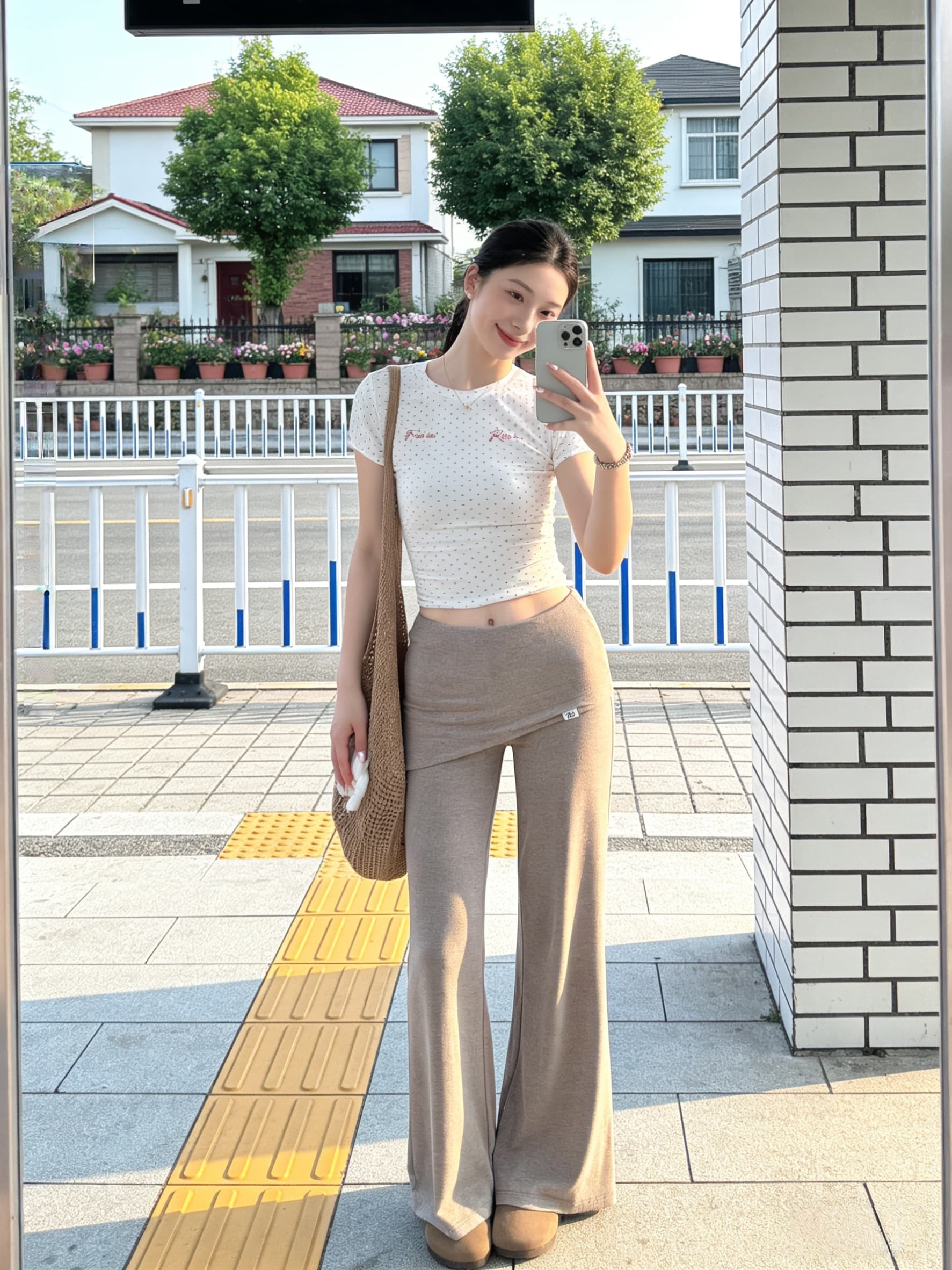 이슬 생각하기 같은 단락 랩스커트팬츠 부츠컷 바지 슬림해 보이는 느긋한 바람 나팔 바지 라운드 넥 반팔 도트 무늬 프린트 티셔츠 투피스 세트 이미지 4