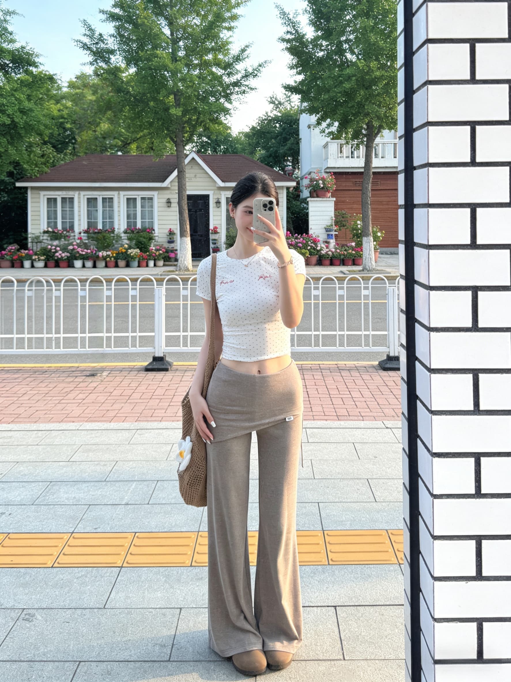 이슬 생각하기 같은 단락 랩스커트팬츠 부츠컷 바지 슬림해 보이는 느긋한 바람 나팔 바지 라운드 넥 반팔 도트 무늬 프린트 티셔츠 투피스 세트 상세 이미지 4