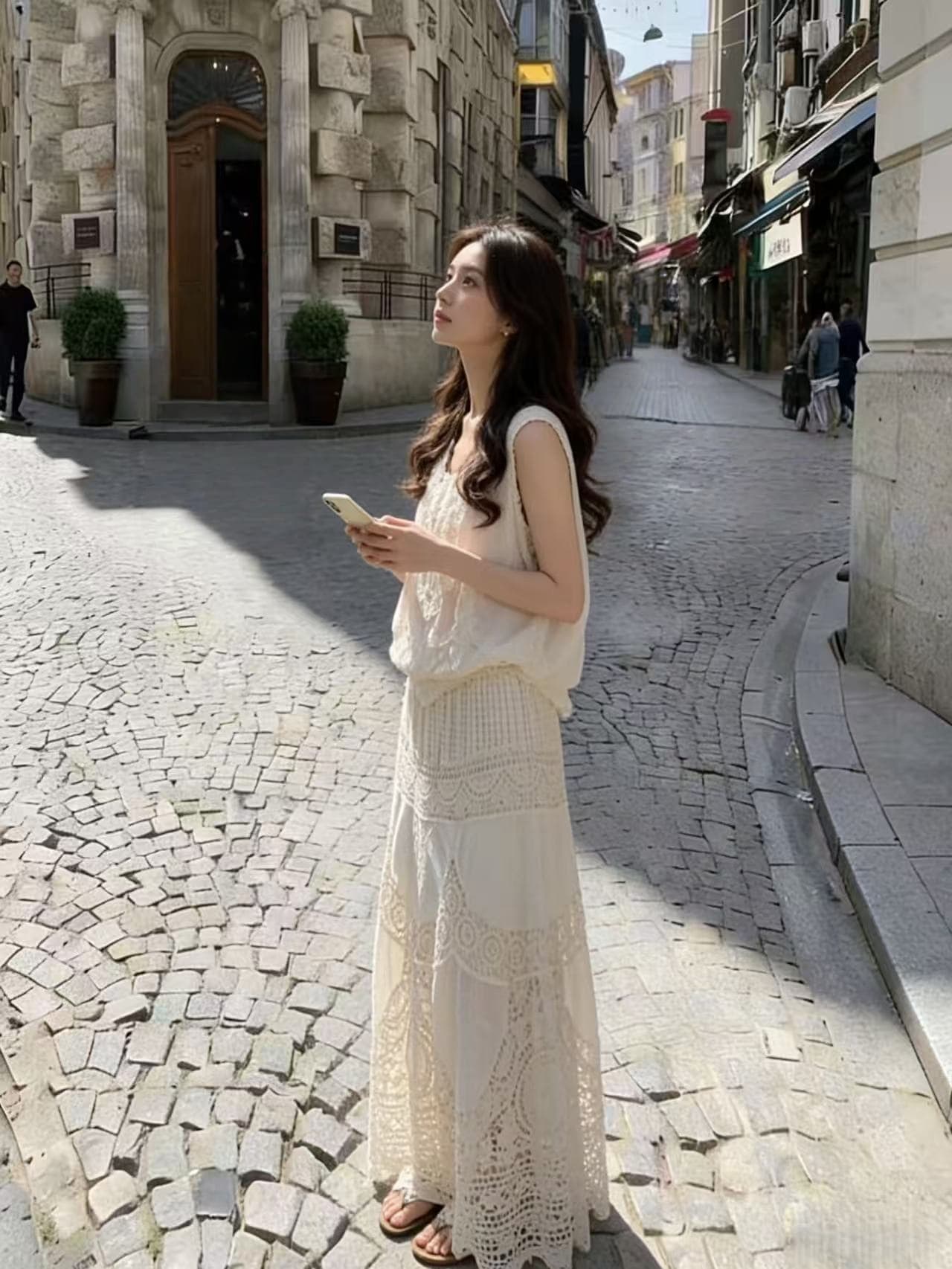휴가 바람 자카드 디자인 민소매 작은 셔츠 프랑스식 레트로 휴가 센스 자수 홀로우 아웃 롱 코트 반신 치마 세트 상세 이미지 7