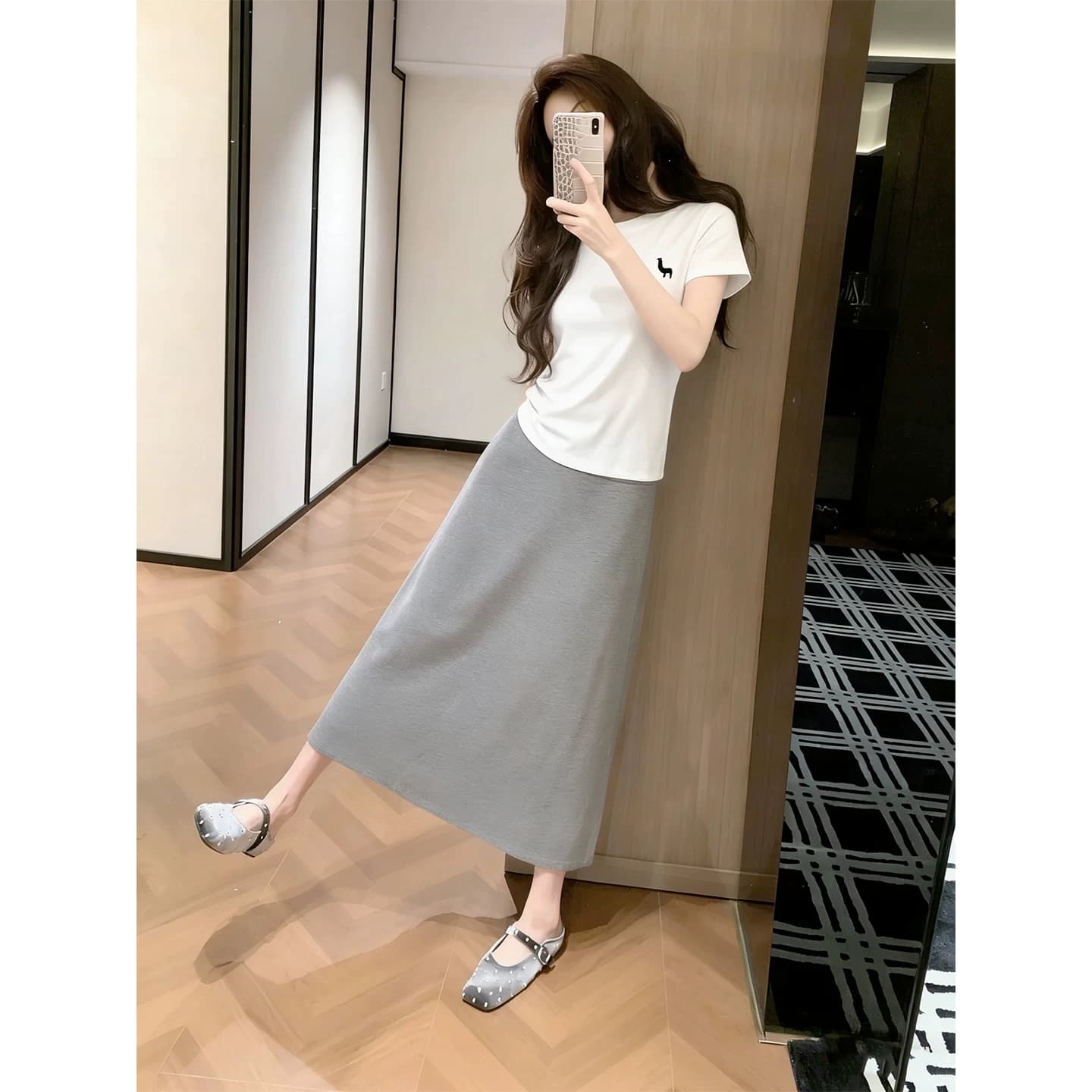 2026 새로운 이른 봄 아름다운 슈퍼 화재 전체 집합 ootd 착용 가져 가라. 캐주얼 작은 키 반팔 두 조각 세트 드레스 여성 상세 이미지 2