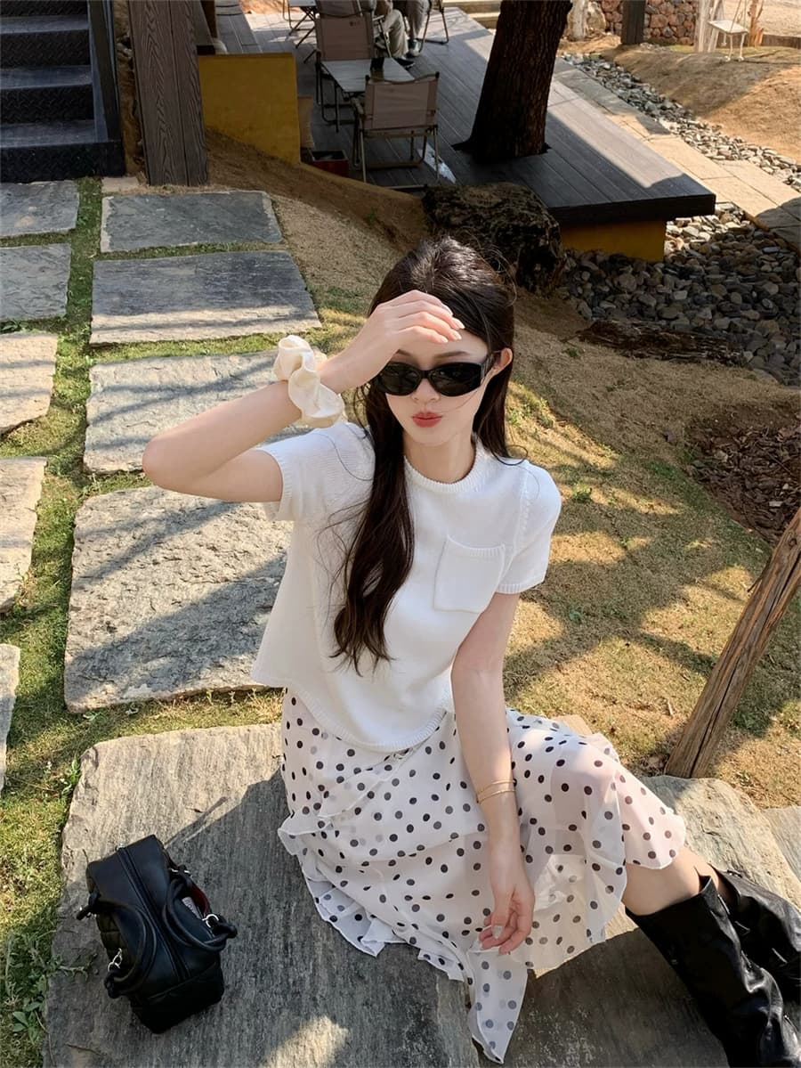 한국 동대문 얇은 스타일 라운드 넥 뒤로 트임 레이스업 니트 반팔 티셔츠 여성 여름 패션 루즈핏 맨위 상세 이미지 11