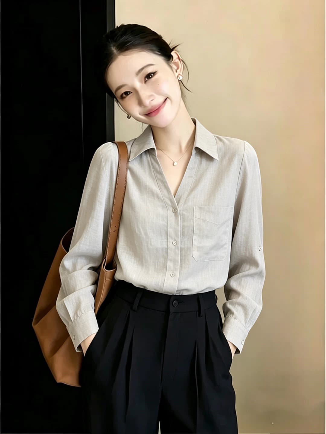 프랑스식 품격 V넥 아마 여성 셔츠 여름 얇은 스타일 오래된 돈 바람 자외선 차단 맨위 느긋한 루즈핏 면 린넨 셔츠 이미지 4