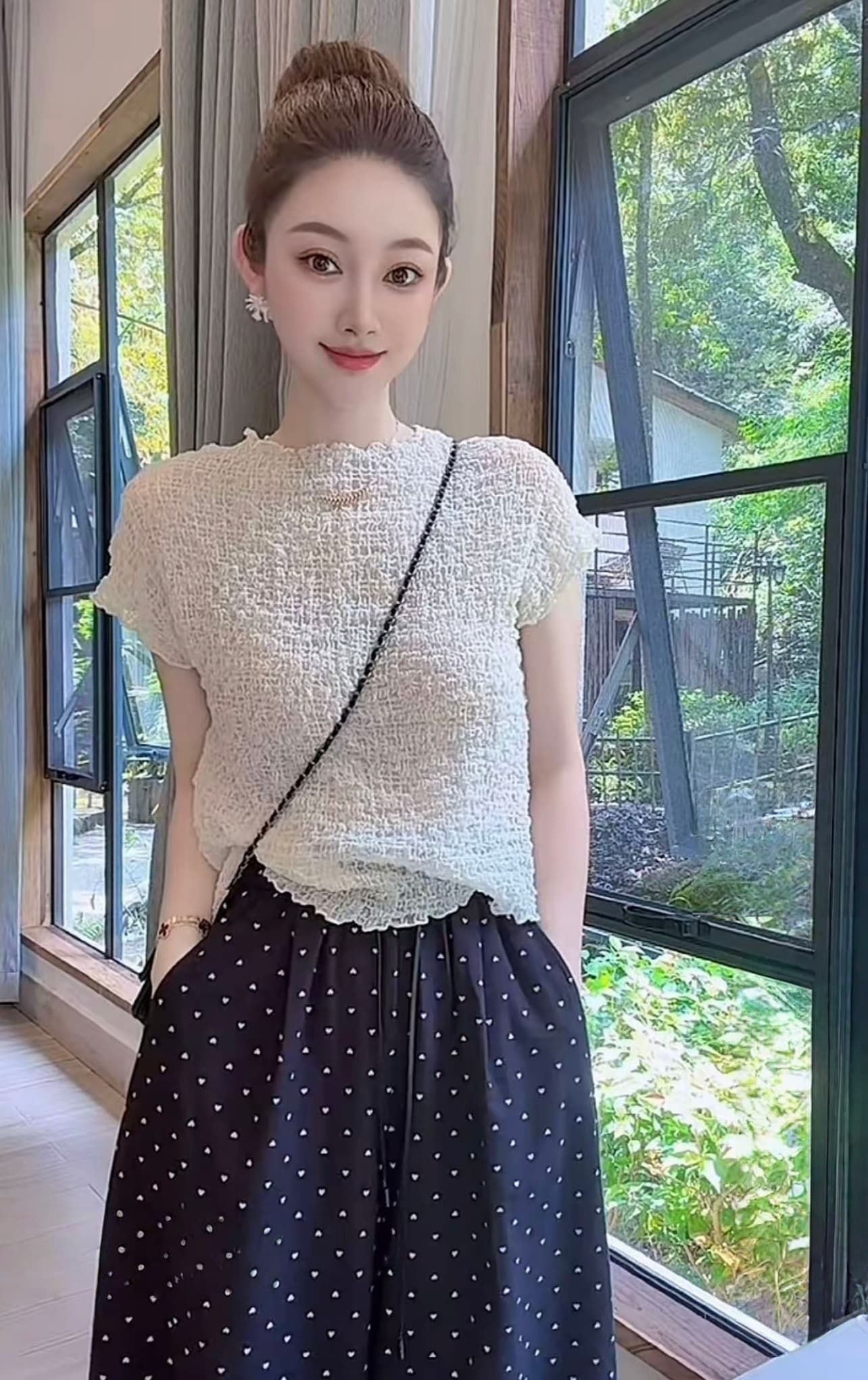 쌀 쌀 콩 여름 새로운 프릴 주름 질감 센스 디자인 다용도 슬림해 보이는 반팔 맨위 이미지 2