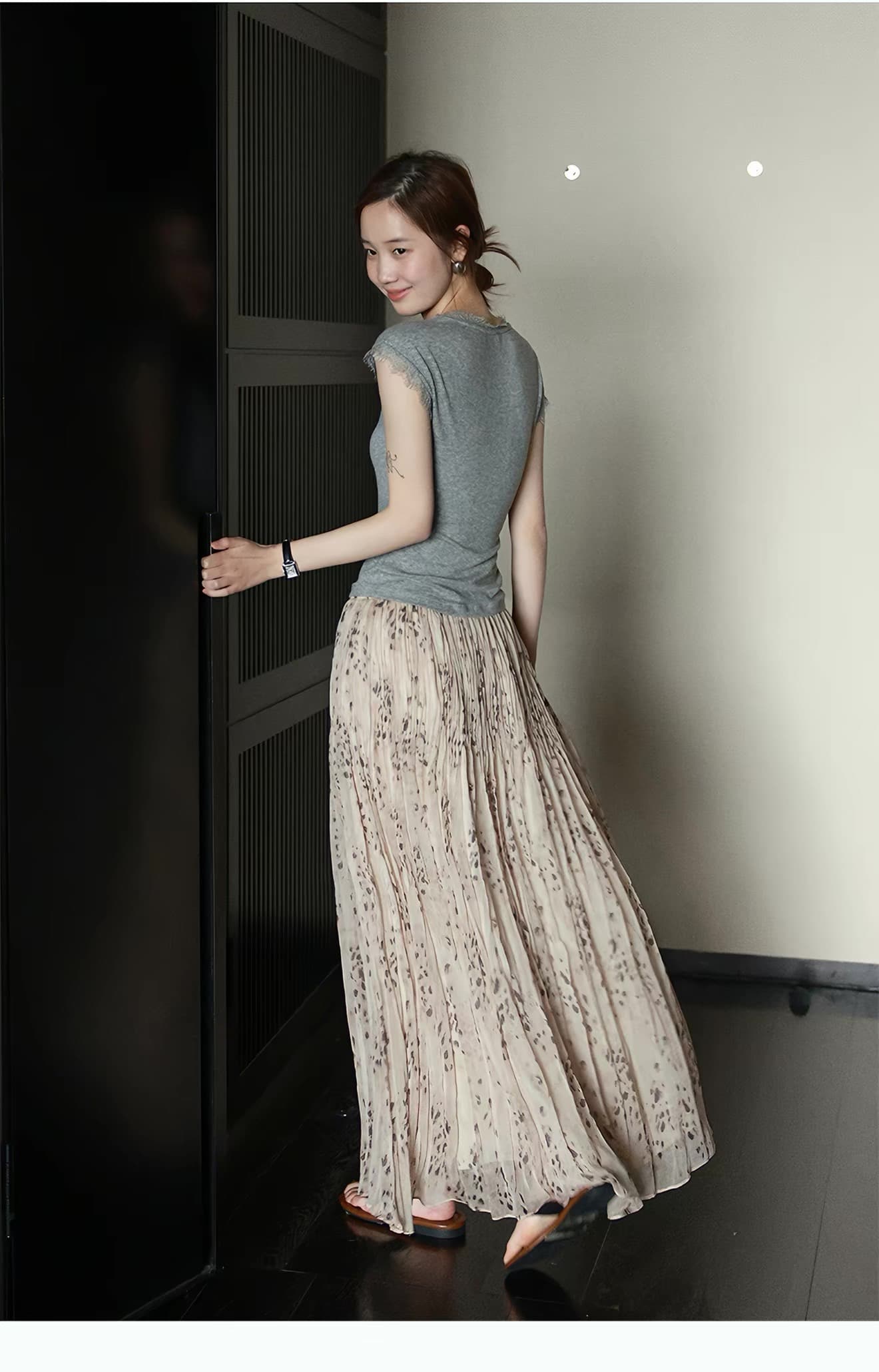 lalaglow 흐름 예술 레트로 레오파드 무늬 플리츠 프린트 반신 스커트 여성 여름 루즈핏 슬림해 보이는 품격 롱 스커트 상세 이미지 23