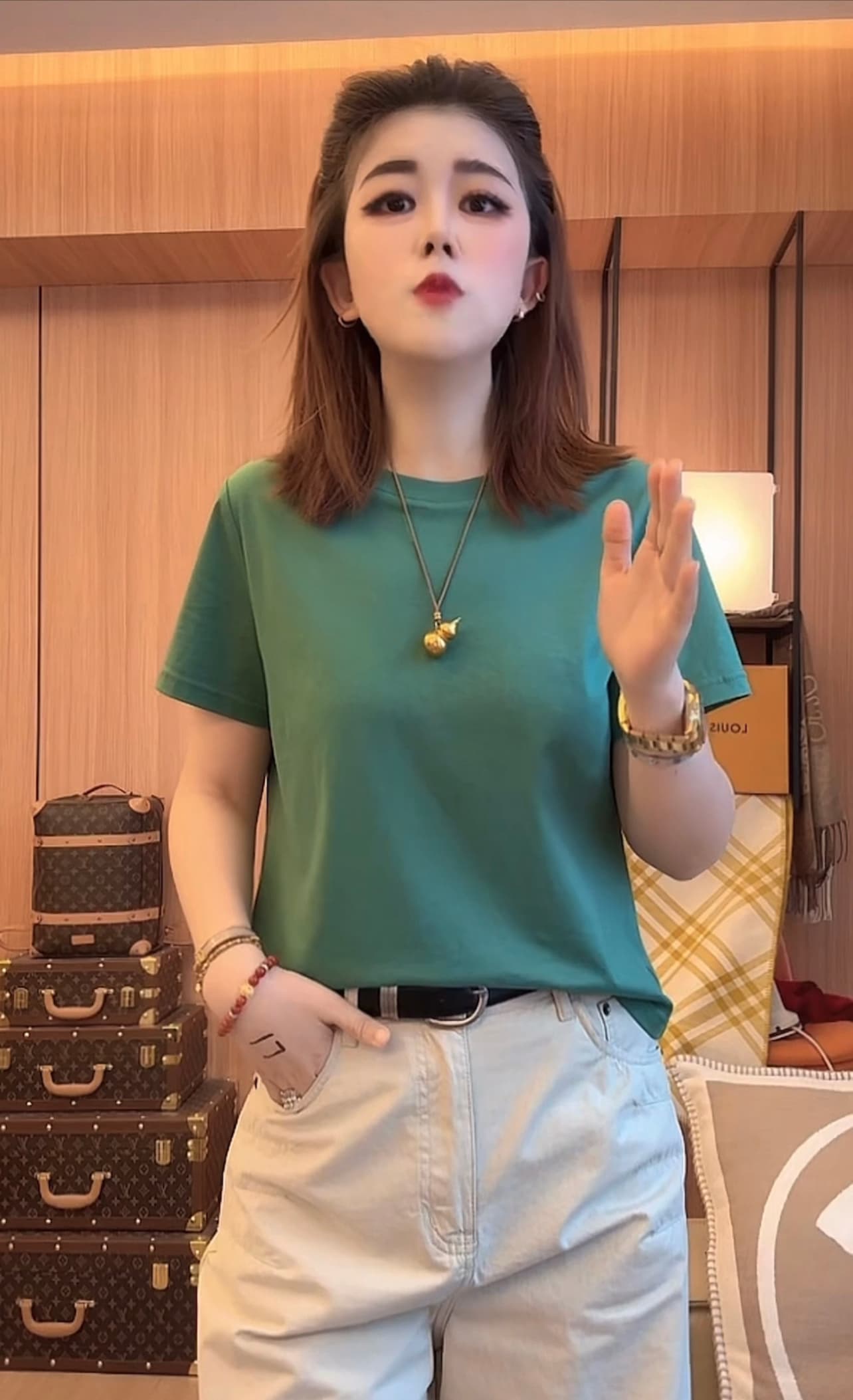 오래된 돈 t 새로운 단색 미니멀리즘 반팔 다용도 슬림해 보이는 라운드 넥 티셔츠 상세 이미지 2