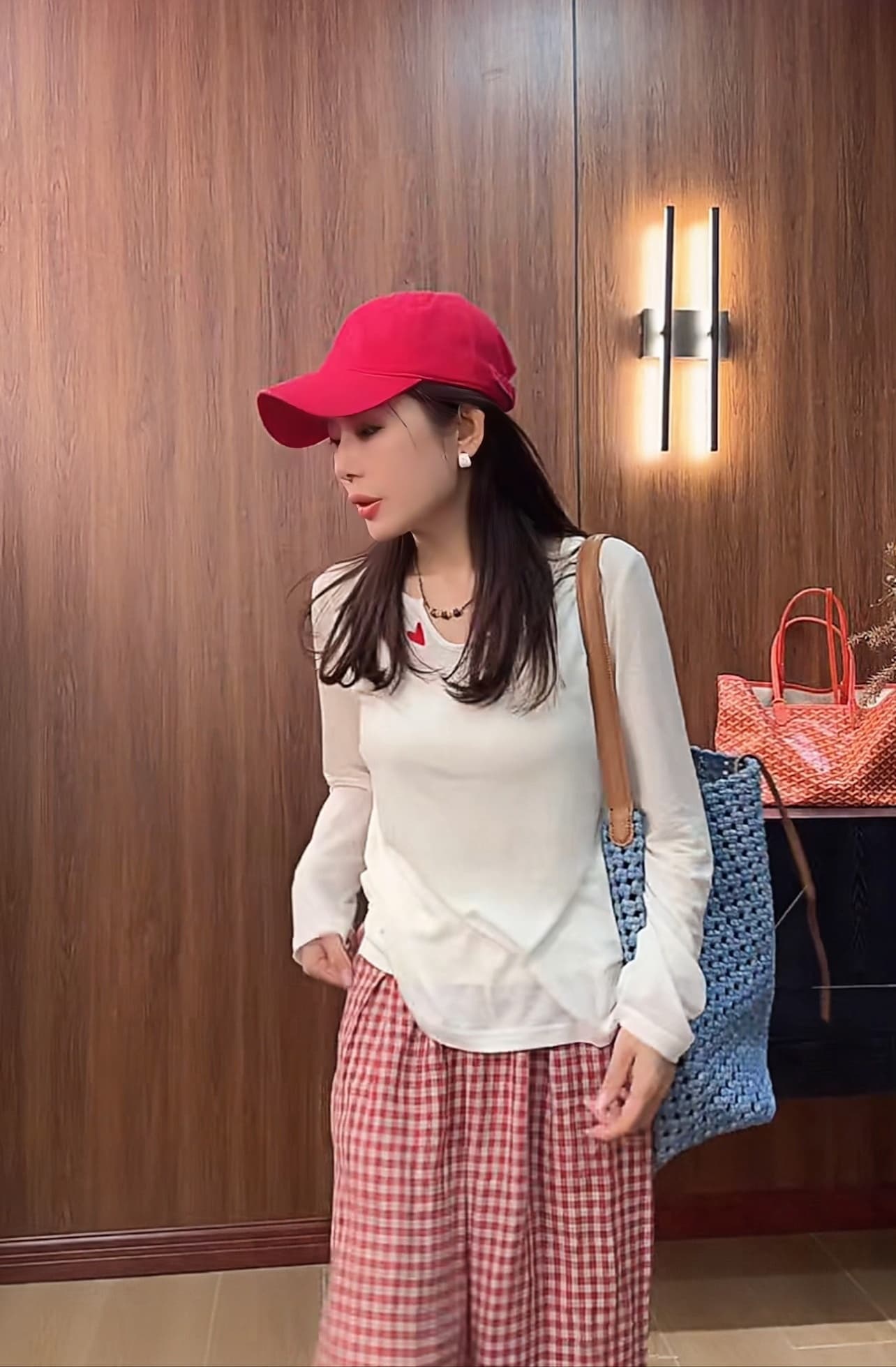 하나씩 복숭아 심장 t 자수 라이 경기 서울 혼방 26 여름 섹션 V넥 긴팔 티셔츠 상세 이미지 6