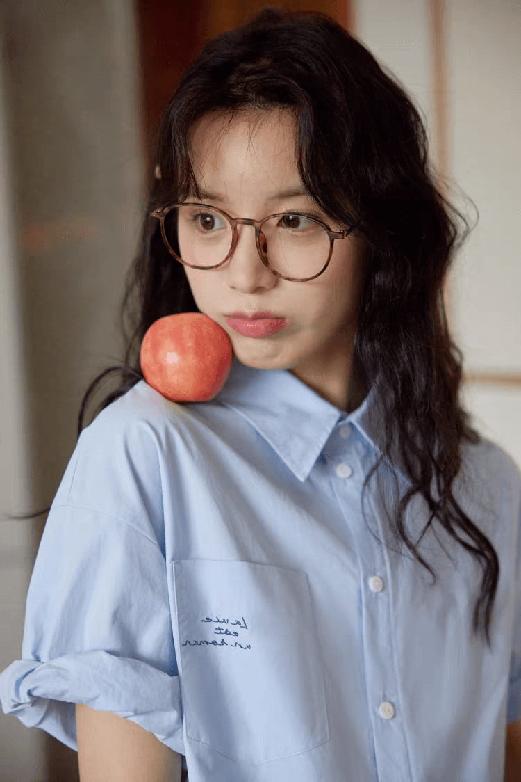 nov elist 심지어 하나 핑크색 반팔 여성 셔츠 프랑스식 학원 스타일 미니멀리즘 자수 순면 루즈핏 맨위 상세 이미지 4