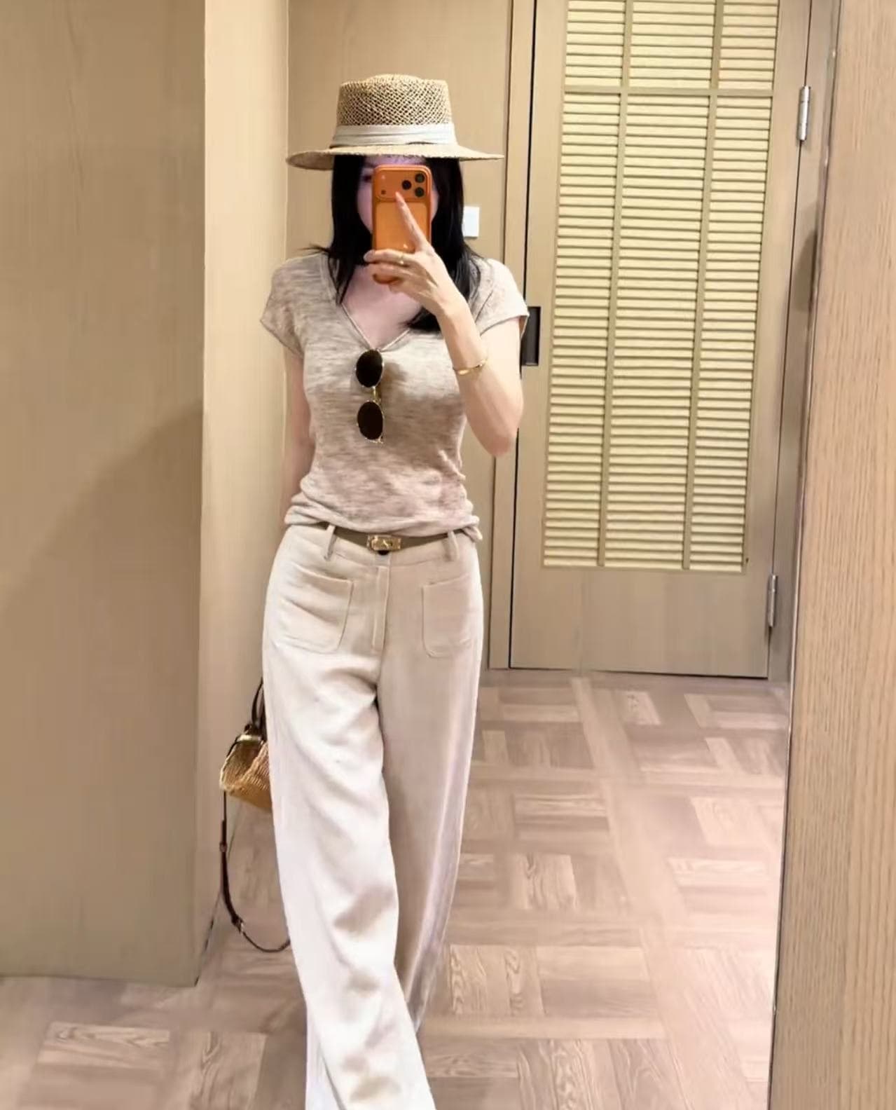 대 u 칼라 아시아 인 꽈배기 모래 색상 자연 볼륨 측면 부드러운 찹쌀 찹쌀 반팔 티셔츠 여성 마 살구 색상 하이웨이스트 캐주얼 넓은 바지 여성 상세 이미지 5