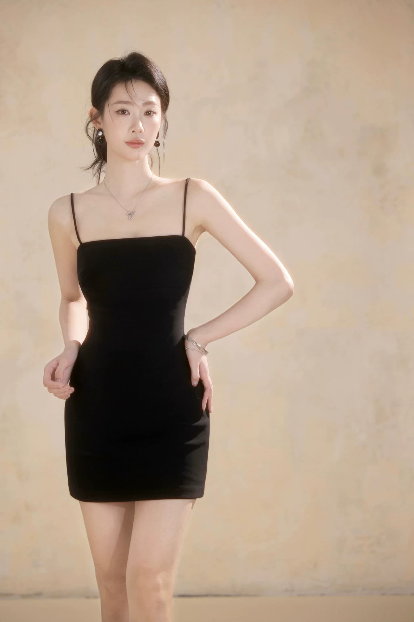 프랑스식 오프숄더 행침 목 슬립 몸매 가꾸기 오프숄더 작은 드레스 원피스 치마 꼬집기 허리 타이트 스커트 길다 점프 슈트 치마 여성 의류 상세 이미지 5