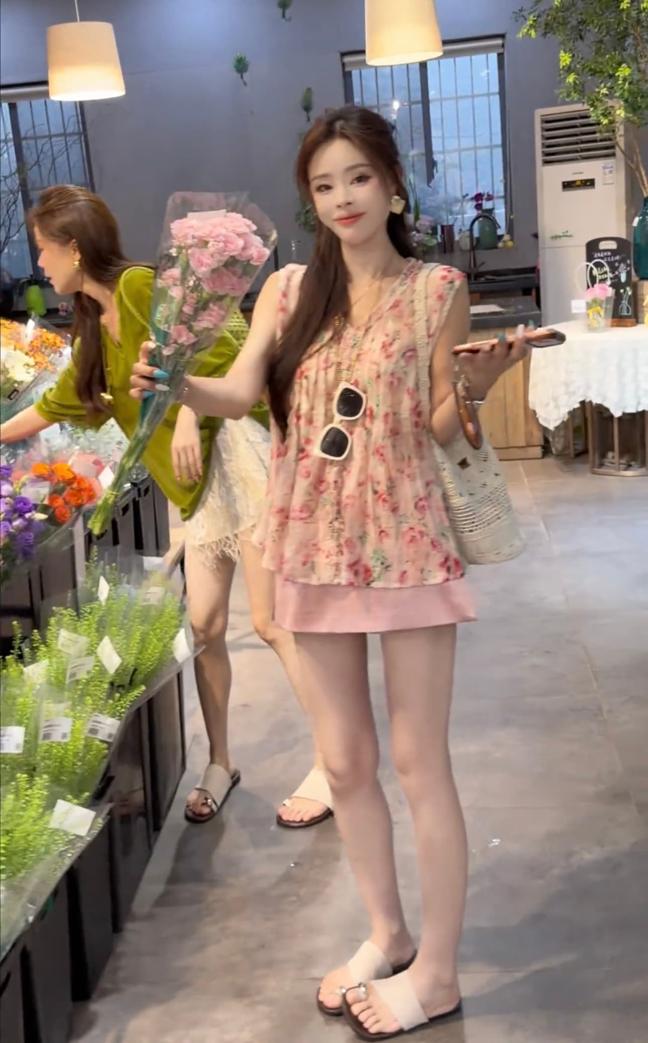 샤오 크릭 의류 프랑스식 품격 꽃무늬 프릴 민소매 조끼 맨위 루즈핏 캐주얼 작은 셔츠 치마 이미지 3