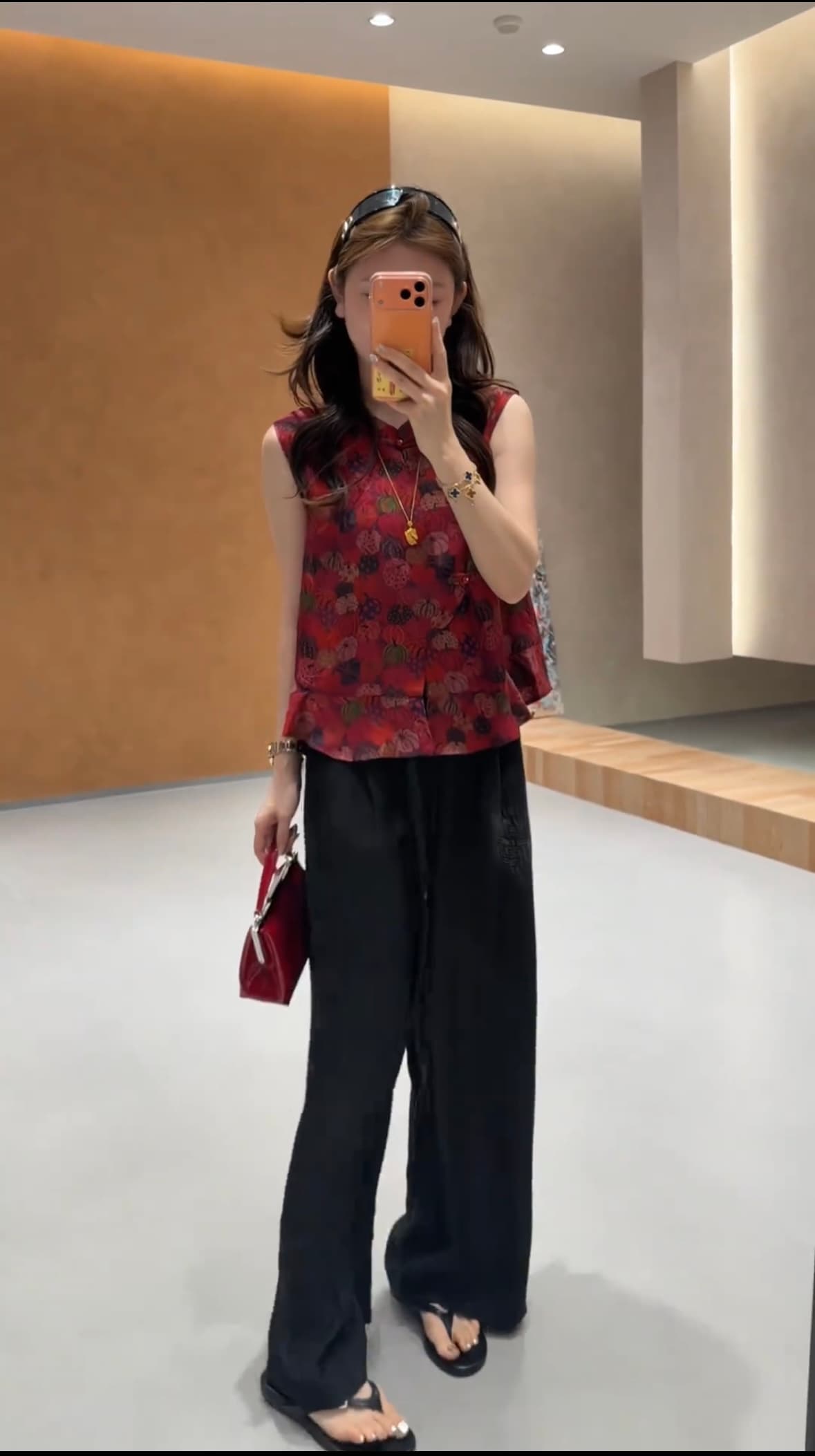 여름 새로운 단추 자카드 레트로 프릴 민소매 작은 셔츠 슬림해 보이는 대 바지 두 세트 상세 이미지 6
