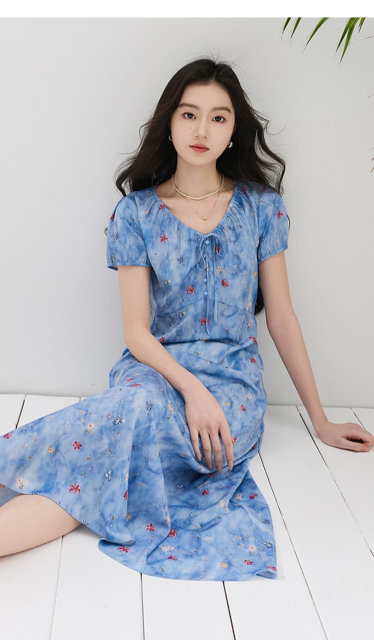 2026 여름 새로운 프랑스식 낭만주의 꽃무늬 치마 드레스 반팔 A라인 스커트 쉬폰 롱 스커트 파란색