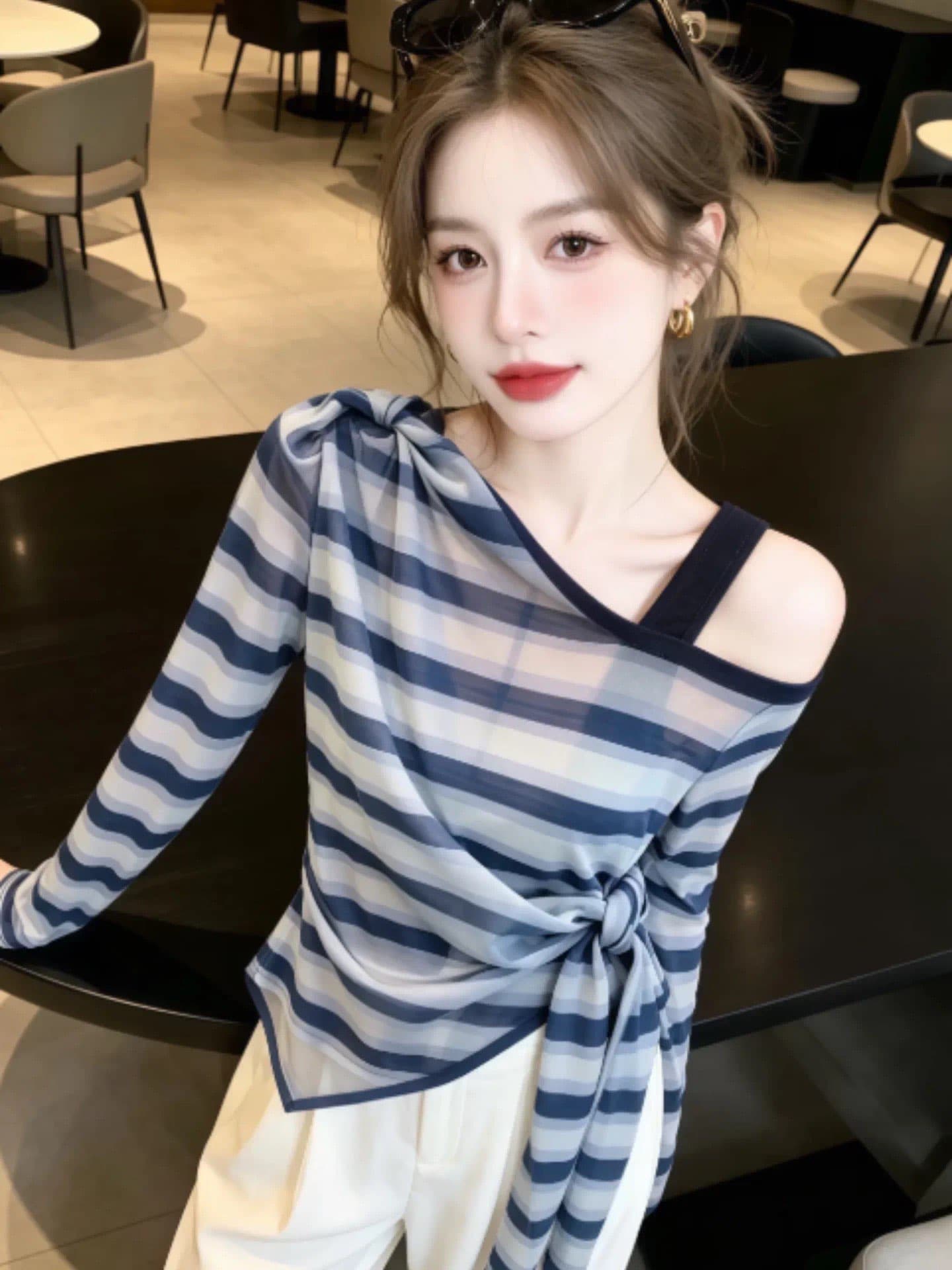 프랑스식 디자인 센스 패치워크 색상 스트라이프 레이스업 긴팔 티셔츠 여성 2026 여름 새로운 외국 가스 연령 감소 자외선 차단 맨위 이미지 2