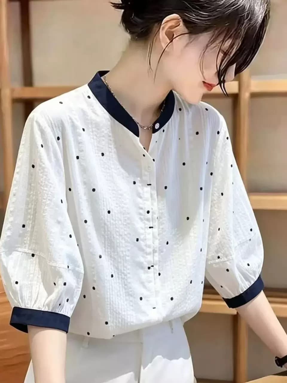 도트 무늬 여성 셔츠 여름 얇은 스타일 고급 센스 빛 럭셔리 2026 새로운 외국 가스 셔츠 빅 사이즈 지방 mm 중간 소매 맨위 이미지 2