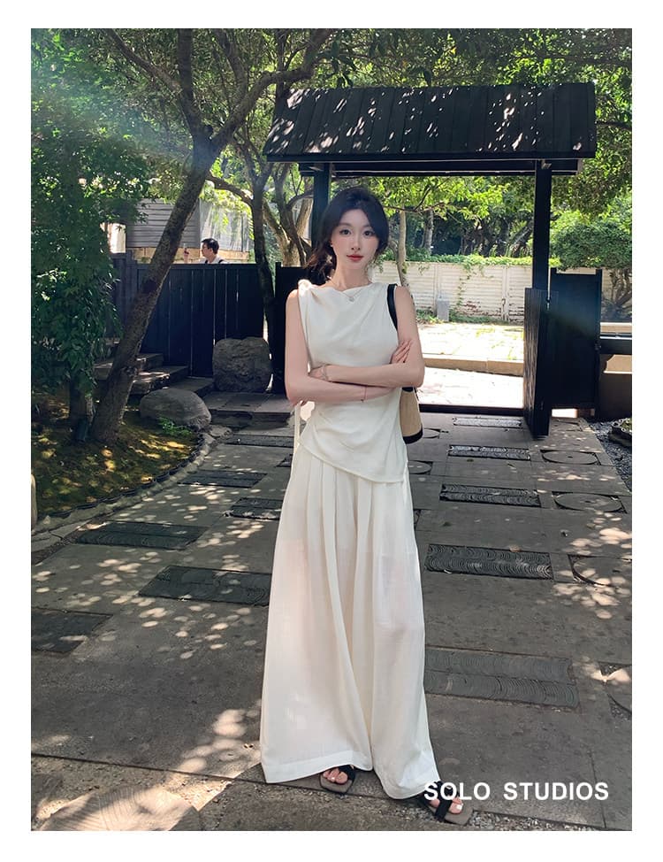 2026 새로운 여름 전체 집합 ootd 느슨함 센스 여신 팬 화이트 민소매 맨위 바지 투피스 슈트 여성 상세 이미지 4