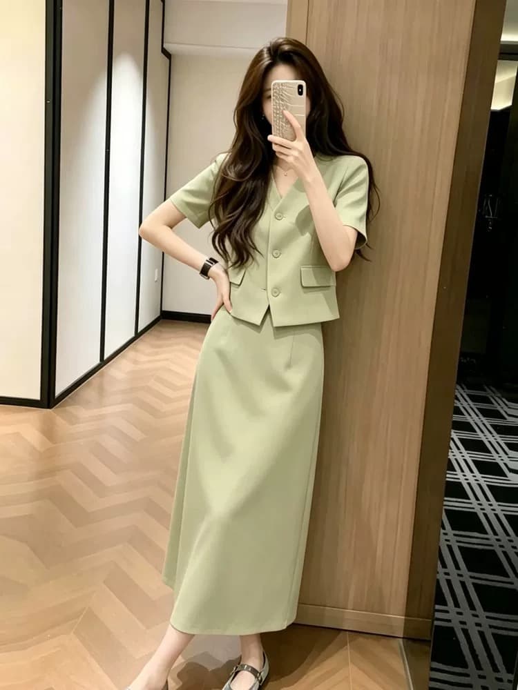 여름 새로운 밝은 녹색 얇은 스타일 반팔 캐주얼 세트 반신 스커트 롱 스커트 작은 샤넬 스타일 고급 센스 빛 럭셔리 여성 의류 상세 이미지 1
