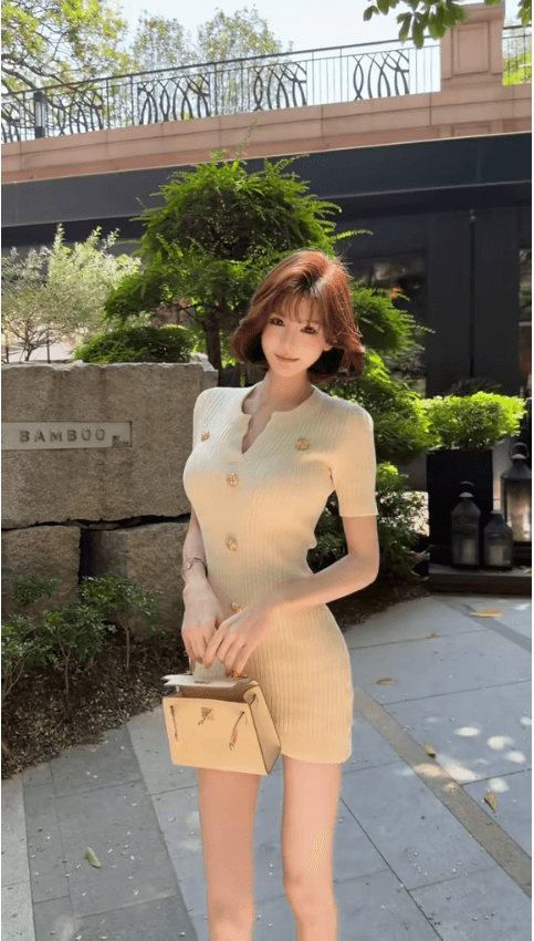 생방송 폭발 비율 확대경 고급 센스 금속 버클 작은 샤넬 스타일 니트 반팔 드레스 미니 스커트 이미지 2
