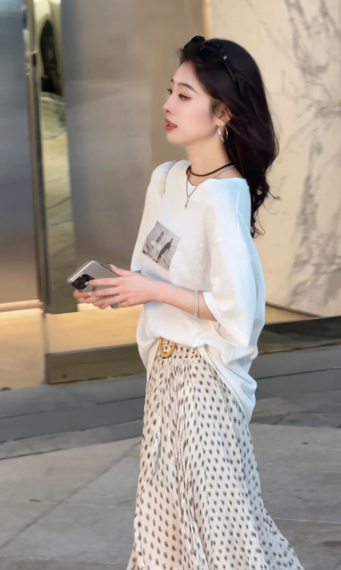 한 부서 부드러운 바람이 아닙니다. 규칙 프릴 꽃무늬 반신 스커트 여성 여름 품격 하이웨이스트 슬림해 보이는 큰 진자 롱 스커트 여성 상세 이미지 4