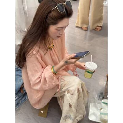2026 년 여름 새로운 느긋한 느슨함 센스 핑크색 긴팔 셔츠 이미지 2