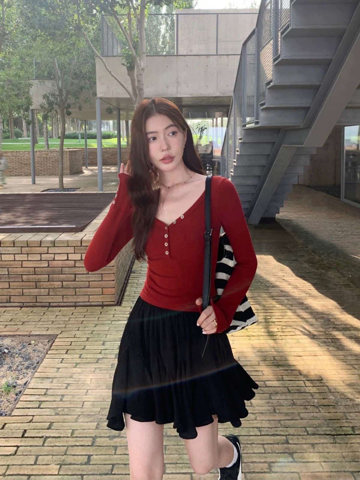 pusumede 화이트 한 마디 퍼프 스커트 반신 스커트 여성 연령 감소 하이웨이스트 슬림해 보이는 디자인 센스 불규칙 짧은 치마 상세 이미지 3