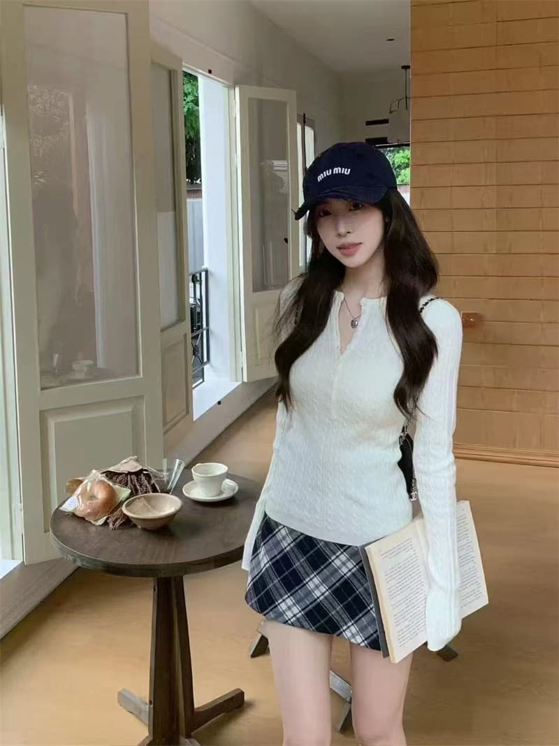 가을 겨울 새로운 한국 스타일 품격 반 개방 칼라 꽈배기 단추 디자인 니트 맨위 기본 셔츠 스웨터 여자 상세 이미지 5