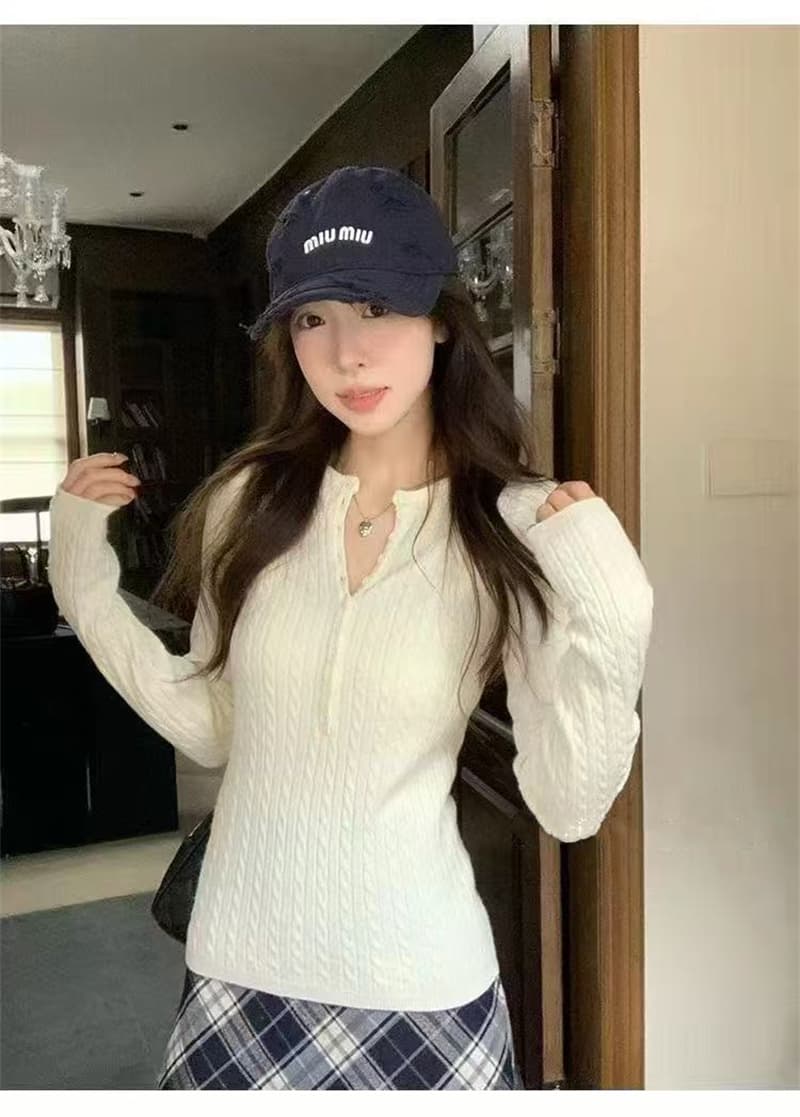 가을 겨울 새로운 한국 스타일 품격 반 개방 칼라 꽈배기 단추 디자인 니트 맨위 기본 셔츠 스웨터 여자 상세 이미지 6