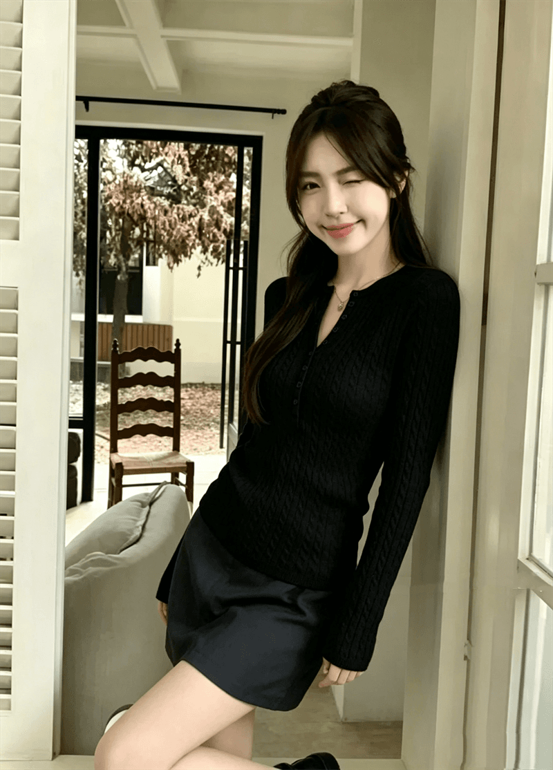 가을 겨울 새로운 한국 스타일 품격 반 개방 칼라 꽈배기 단추 디자인 니트 맨위 기본 셔츠 스웨터 여자 상세 이미지 11