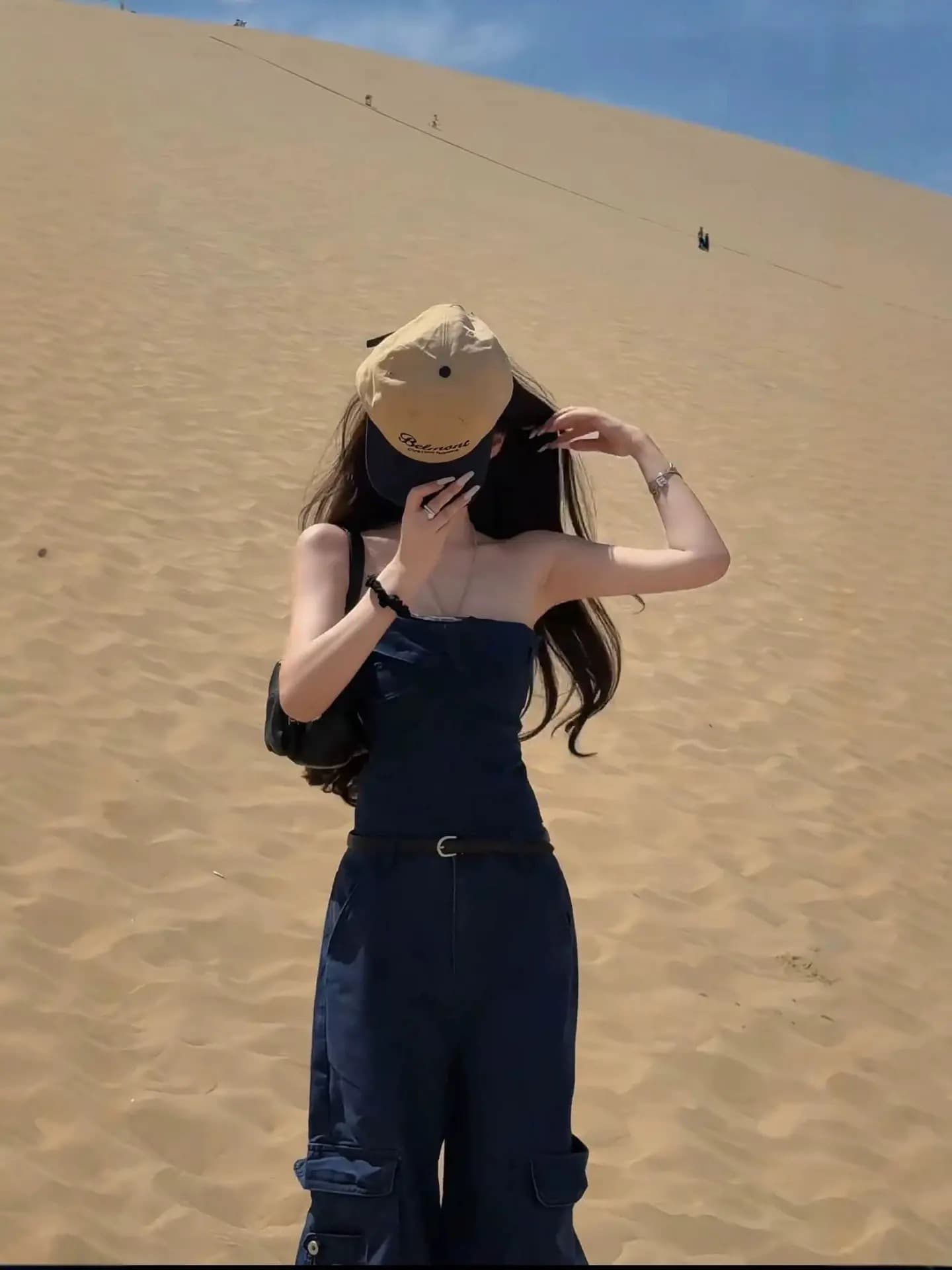 2026 레트로 진한 파란색 뒤집다 접기 워크웨어 몸매 가꾸기 튜브탑 기타 주머니 워크웨어 팬츠 핫걸 두 조각 여성 세트 상세 이미지 7