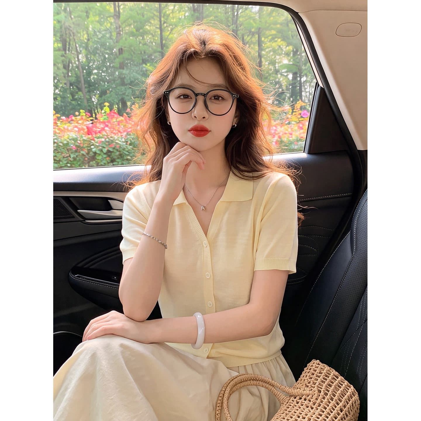 황색 아름다운 POLO 칼라 반팔 얼음 실크 니트 오픈 가디건 여성 여름 디자인 센스 폴로 칼라 긍정적 인 어깨 티셔츠 얇은 스타일 맨위 이미지 2