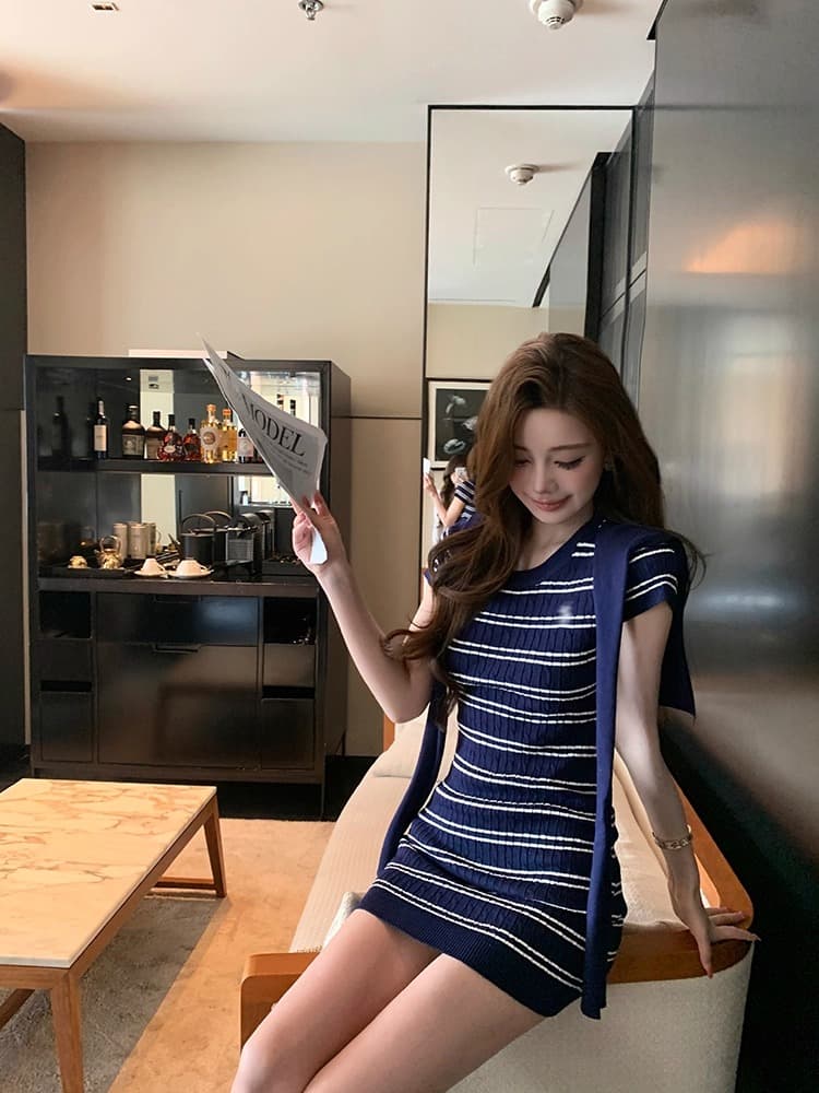 이른 가을 한국 치우 고기 야오 품격 부드러운 숙녀 홍콩 느낌 레트로 작은 샤넬 스타일 스트라이프 니트 드레스 기본 스커트 상세 이미지 24