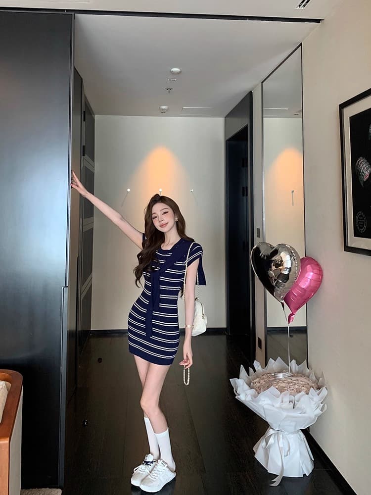 이른 가을 한국 치우 고기 야오 품격 부드러운 숙녀 홍콩 느낌 레트로 작은 샤넬 스타일 스트라이프 니트 드레스 기본 스커트 상세 이미지 28