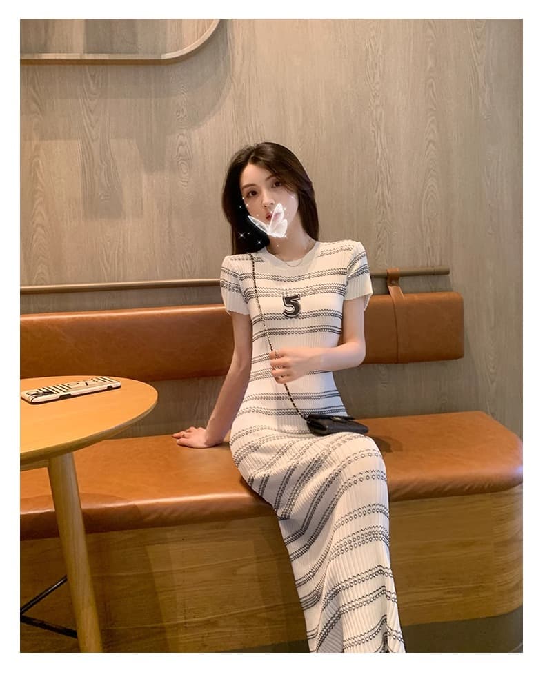 조기 가을 한국 품격 명문 여성 홍콩 스타일 레트로 스트라이프 니트 스웨터 드레스 타이트 스커트 인사이드 가져 가라. 만나는 롱 스커트 상세 이미지 11