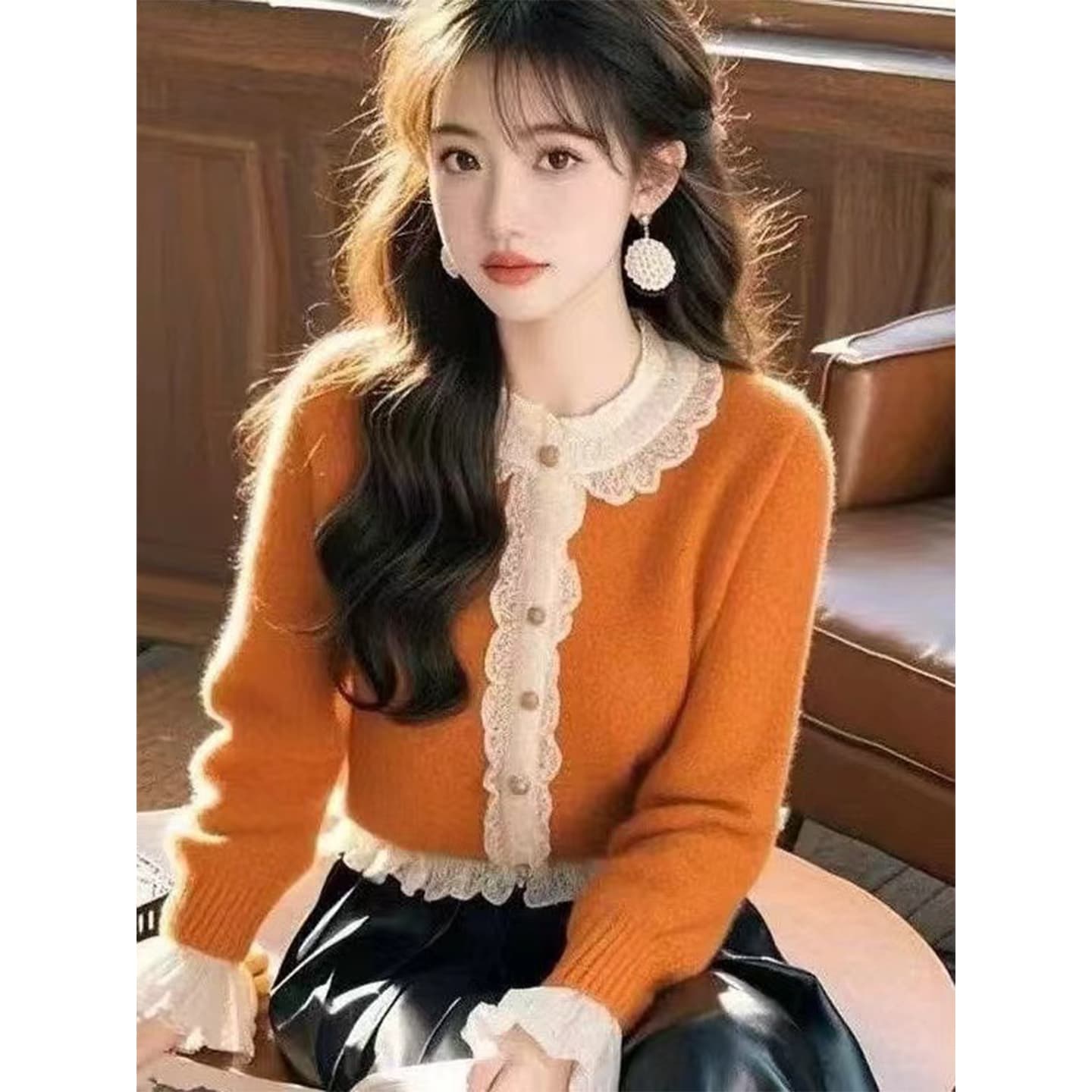 신제품 올해 인기 고급 센스 레이스 패치워크 슈퍼 잘 생긴 연령 감소 디스플레이 화이트 주황색 아름다운 스웨터 봄 가을 겨울