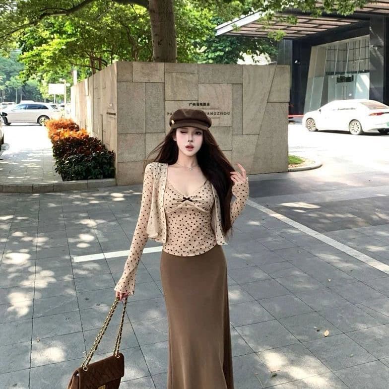 한 부서 부드러운 바람 도트 무늬 긴팔 오픈 가디건 인사이드 가져 가라. 캐미솔 이른 가을 슬림해 보이는 반신 스커트 맨위 3종 세트
