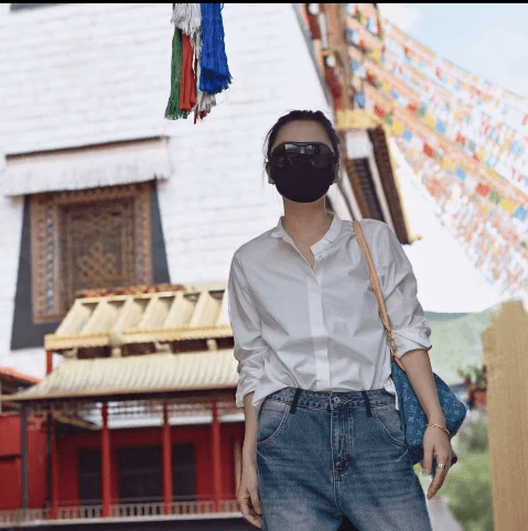 프랑스식 작은 폴로 칼라 싱글 줄 버튼 긴팔 여성 셔츠 2026 새로운 가을 Chic 경력 출퇴근 고급 센스 맨위 상세 이미지 9