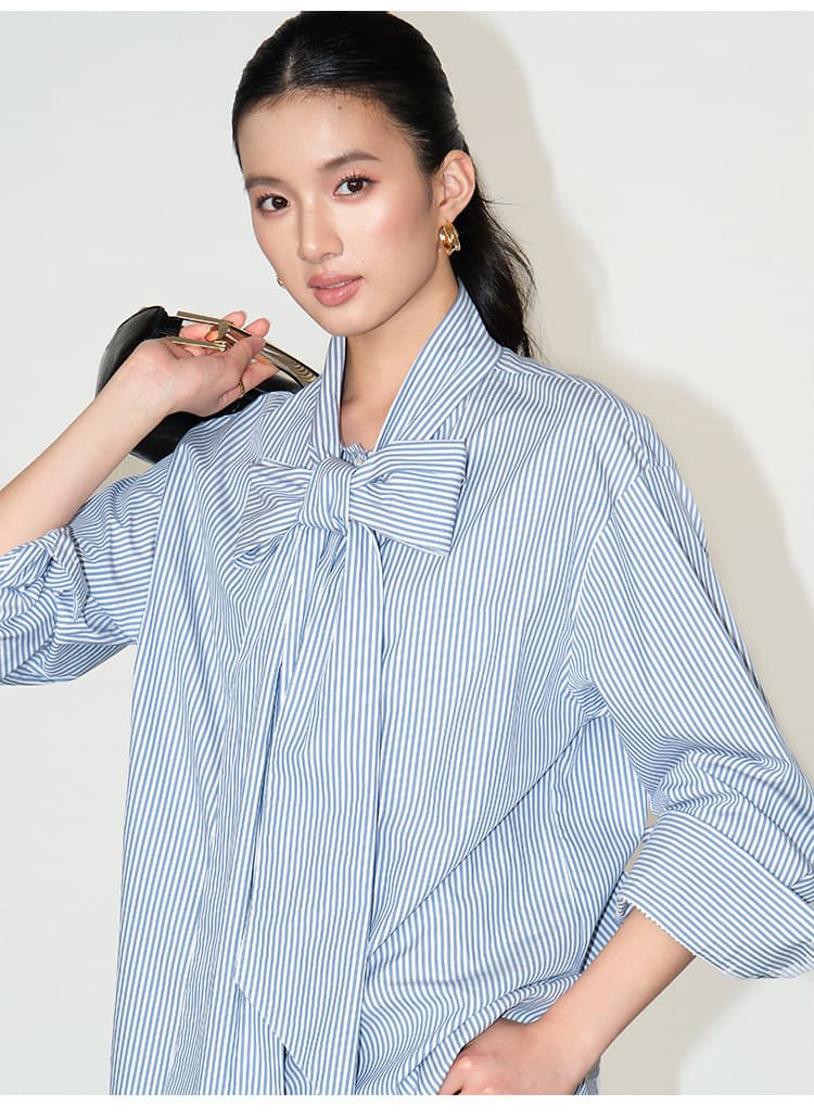 파란색 스트라이프 긴팔 여성 셔츠 나비 매듭 리본 디자인 센스 작은 대중 셔츠 루즈핏 품격 맨위 상세 이미지 8