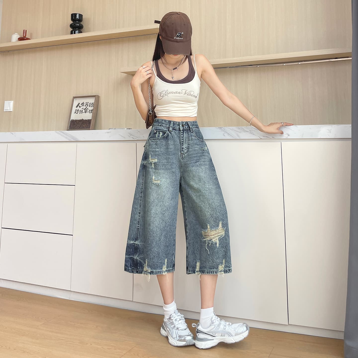실사 레트로 한 스타일 찢어진 부분 넓은 다리 청바지 여성 2026 새로운 여름 루즈핏 스트레이트 7부 바지 마 오래된 이미지 2