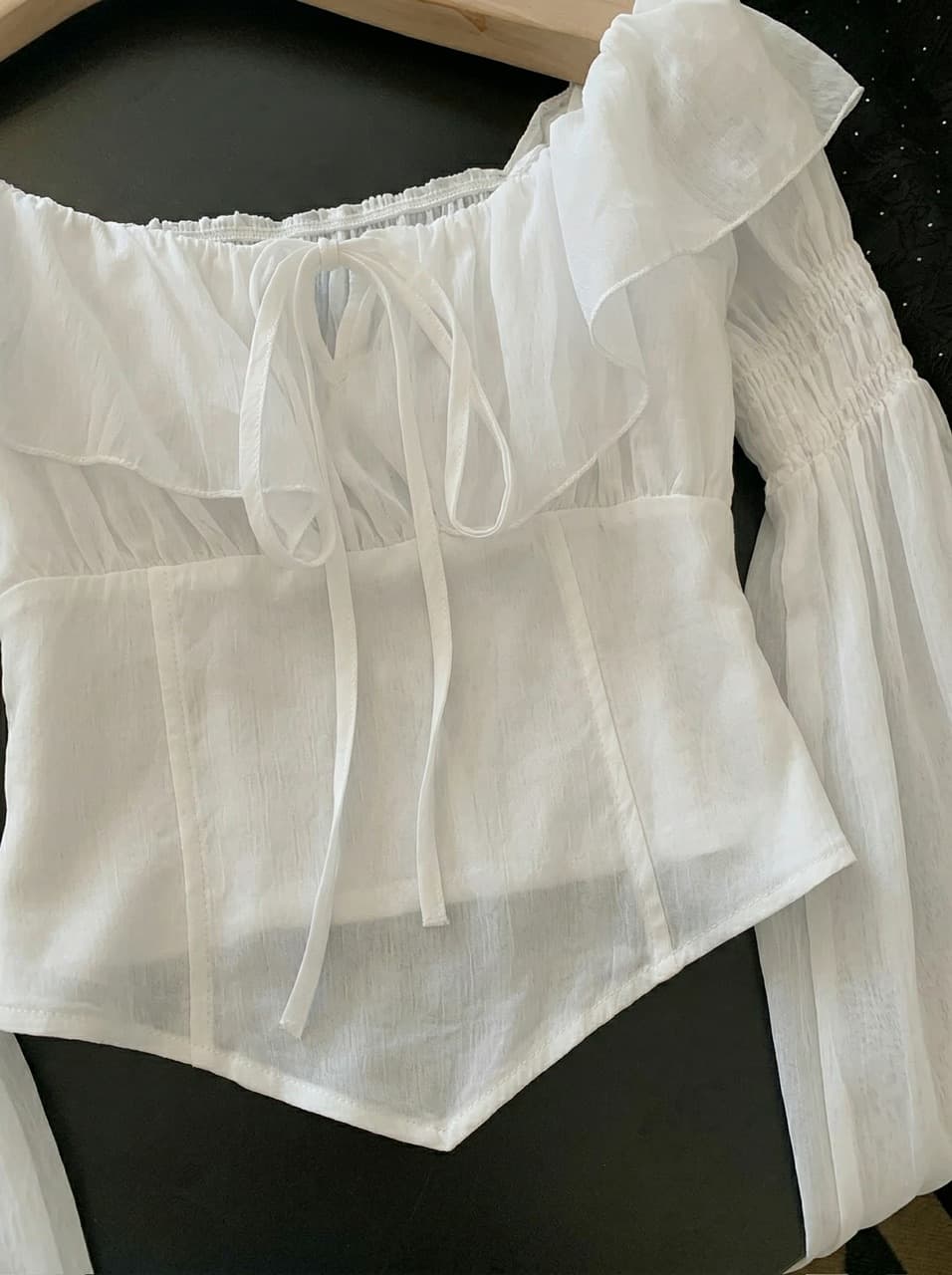 실사 나팔 소매 여성 셔츠 한국 스타일 고급 센스 품격 쇄골 오프숄더 오프숄더 허리 수축 쇼트 스타일 맨위 상세 이미지 5