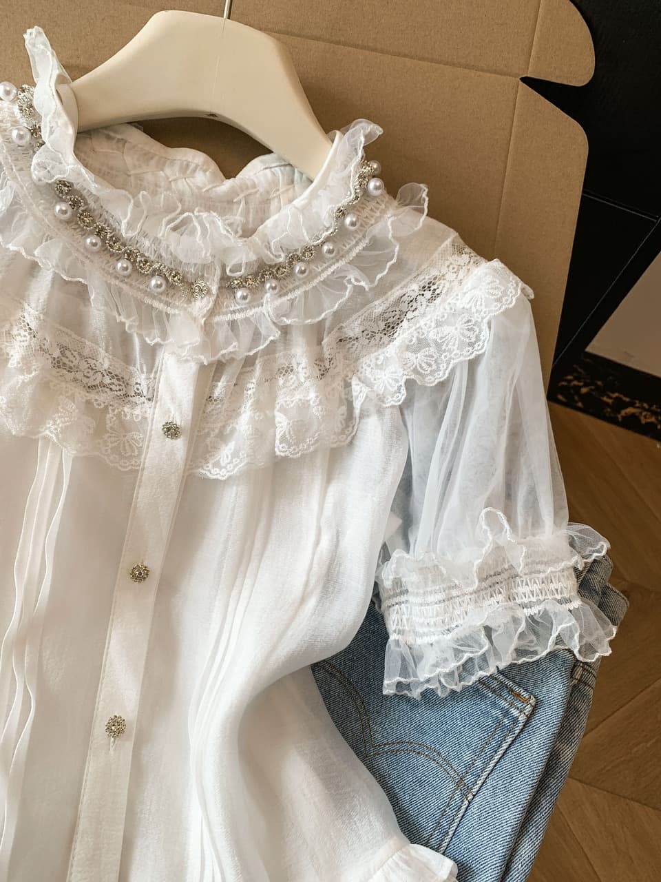 실사 무거운 작업 비즈 박기 스탠드 칼라 반팔 여성 셔츠 여름 새로운 고급 센스 레이스 자수 셔츠 품격 맨위 상세 이미지 4