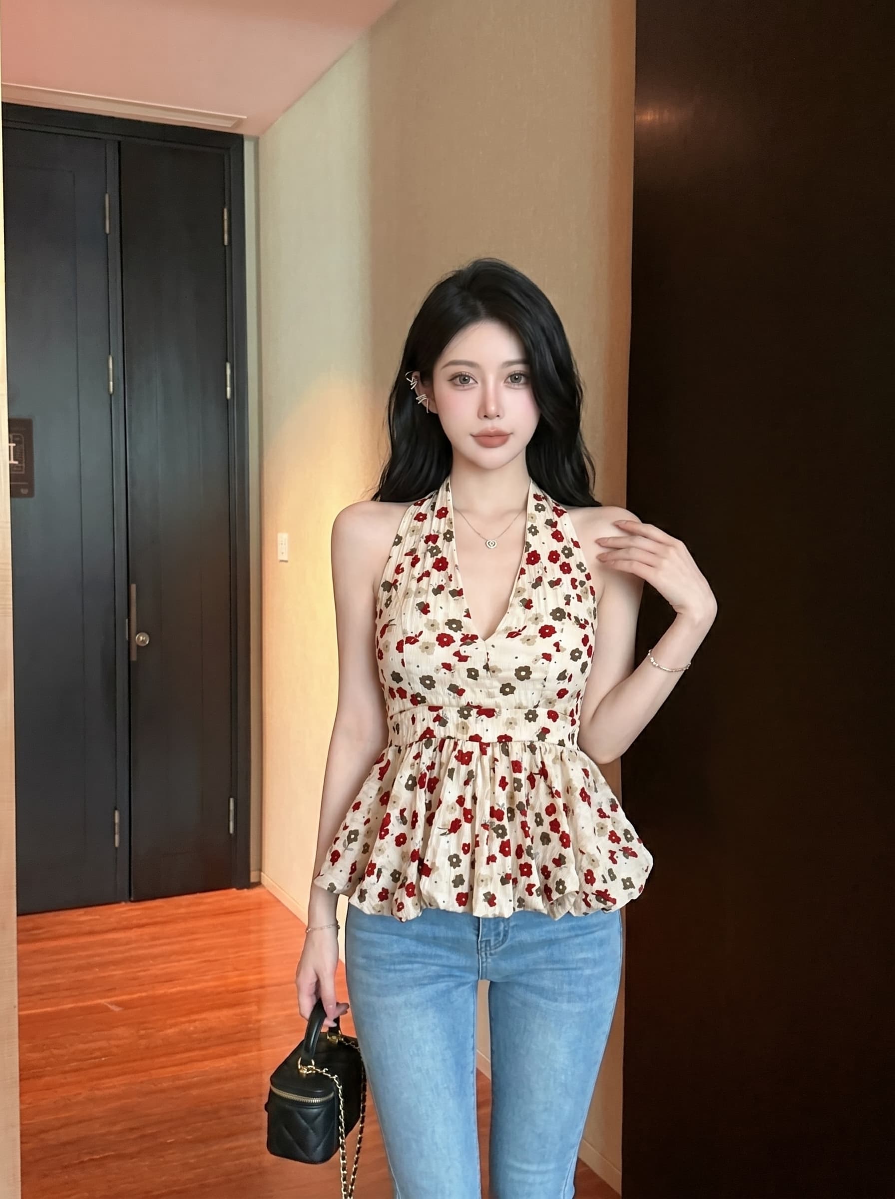 실사 프랑스식 섹시함 행침 목 V넥 꽃무늬 조끼 허리 수축 디자인 퍼프 민소매 대 백리스 슬림해 보이는 맨위 여성 이미지 4