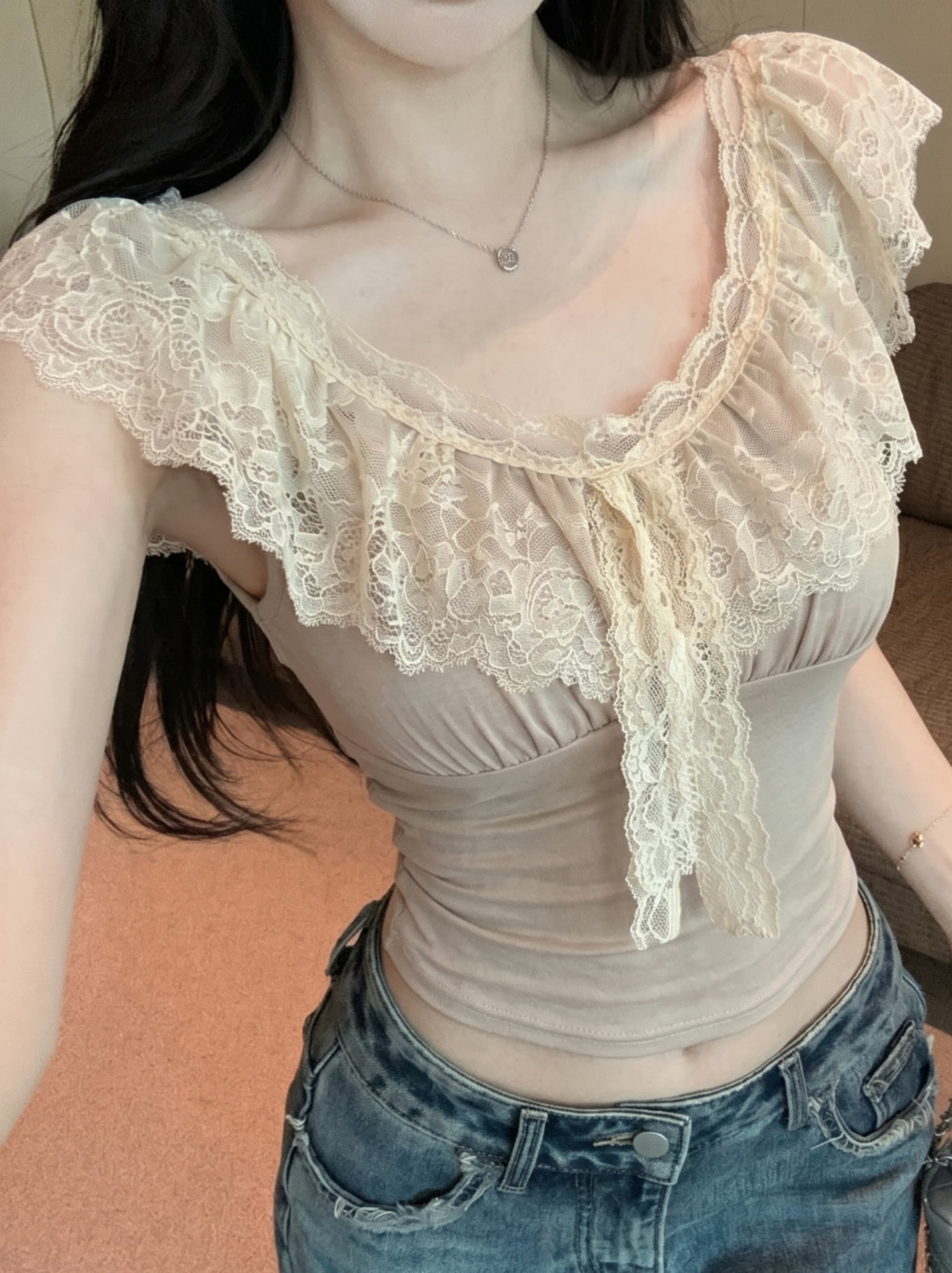 실사 한 부서 작은 대중 레이스 조각 라운드 넥 민소매 티셔츠 여성 여름 새로운 디자인 센스 몸매 가꾸기 슬림해 보이는 맨위 상세 이미지 3