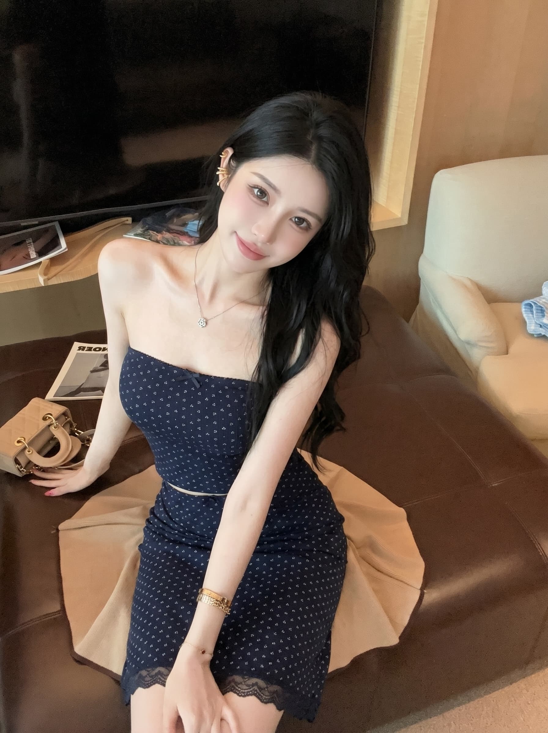 실사 품격 핫걸 해군 꽃무늬 니트 투피스 세트 나비 매듭 레이스 민소매 몸매 가꾸기 여성 반신 스커트 이미지 3