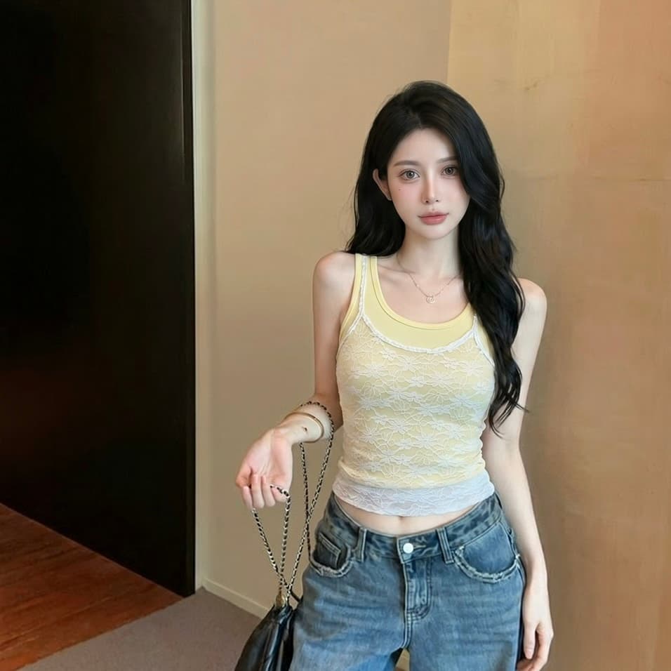 실사 순수한 욕망 핫걸 스택 착용 캐미솔 여름 외출용 인사이드 가져 가라. 레이스 조각 황색 작은 대중 맨위 이미지 5